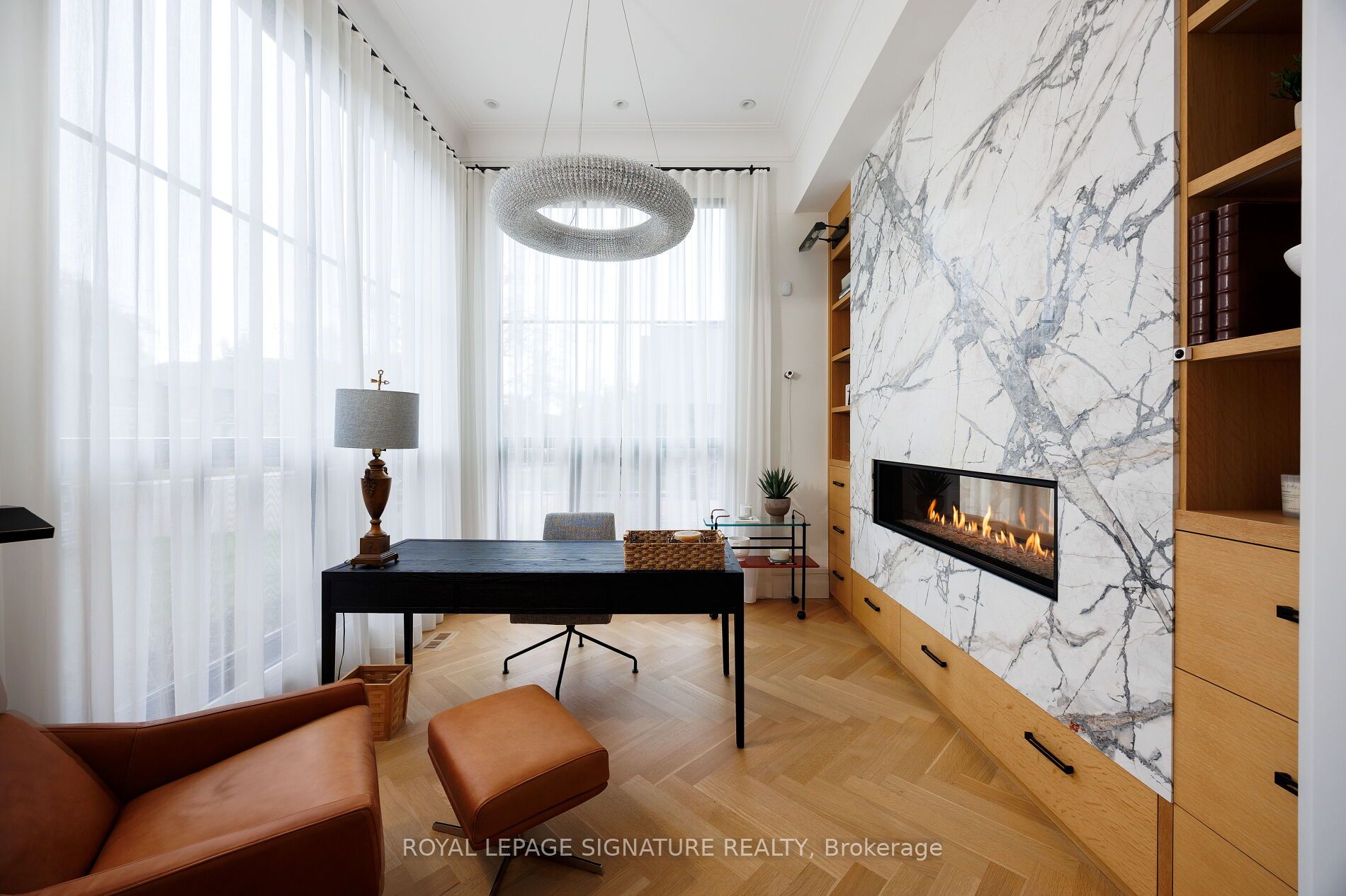 207 Strathallan Boulevard Property Photo 7