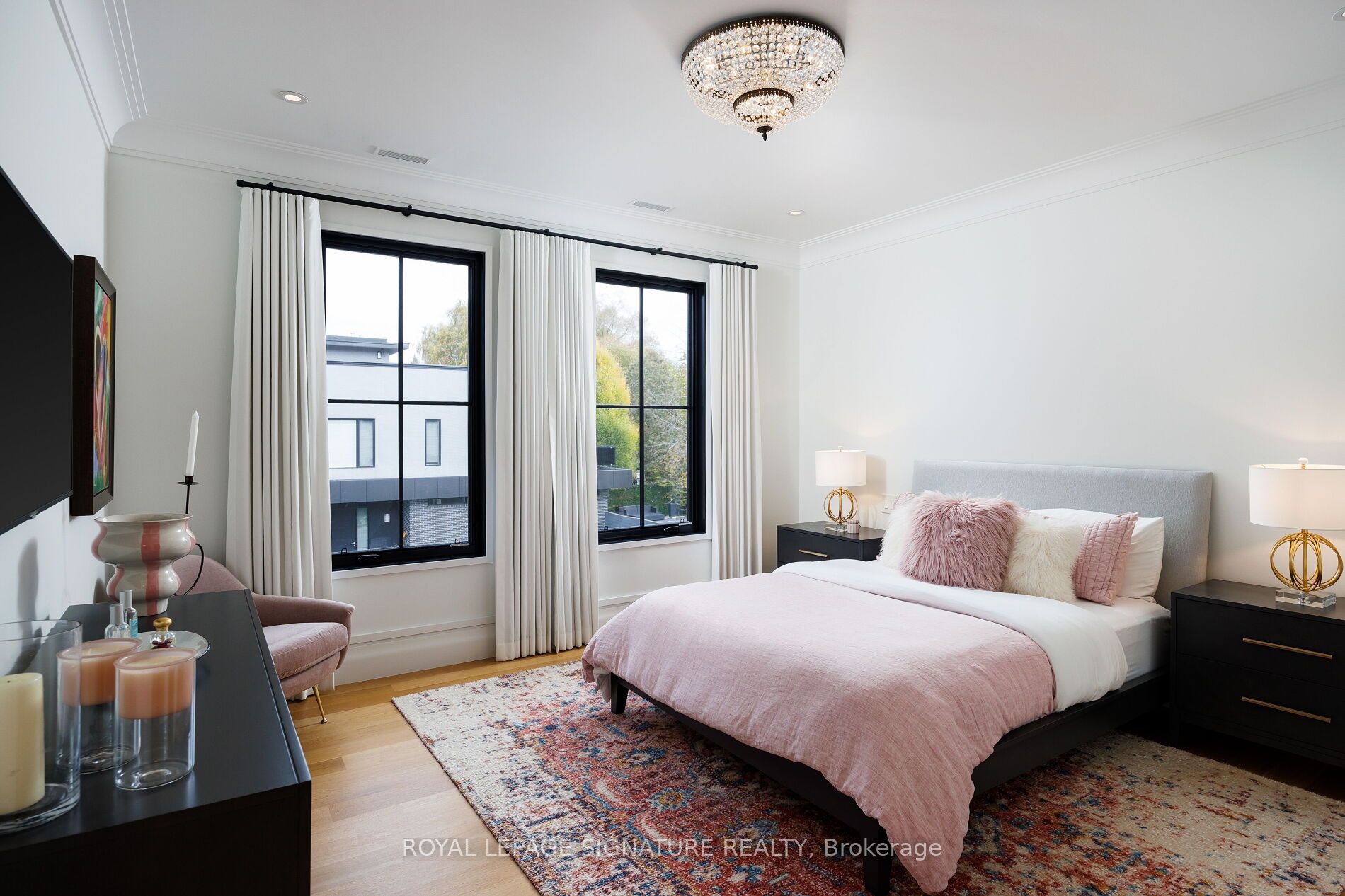 207 Strathallan Boulevard Property Photo 33