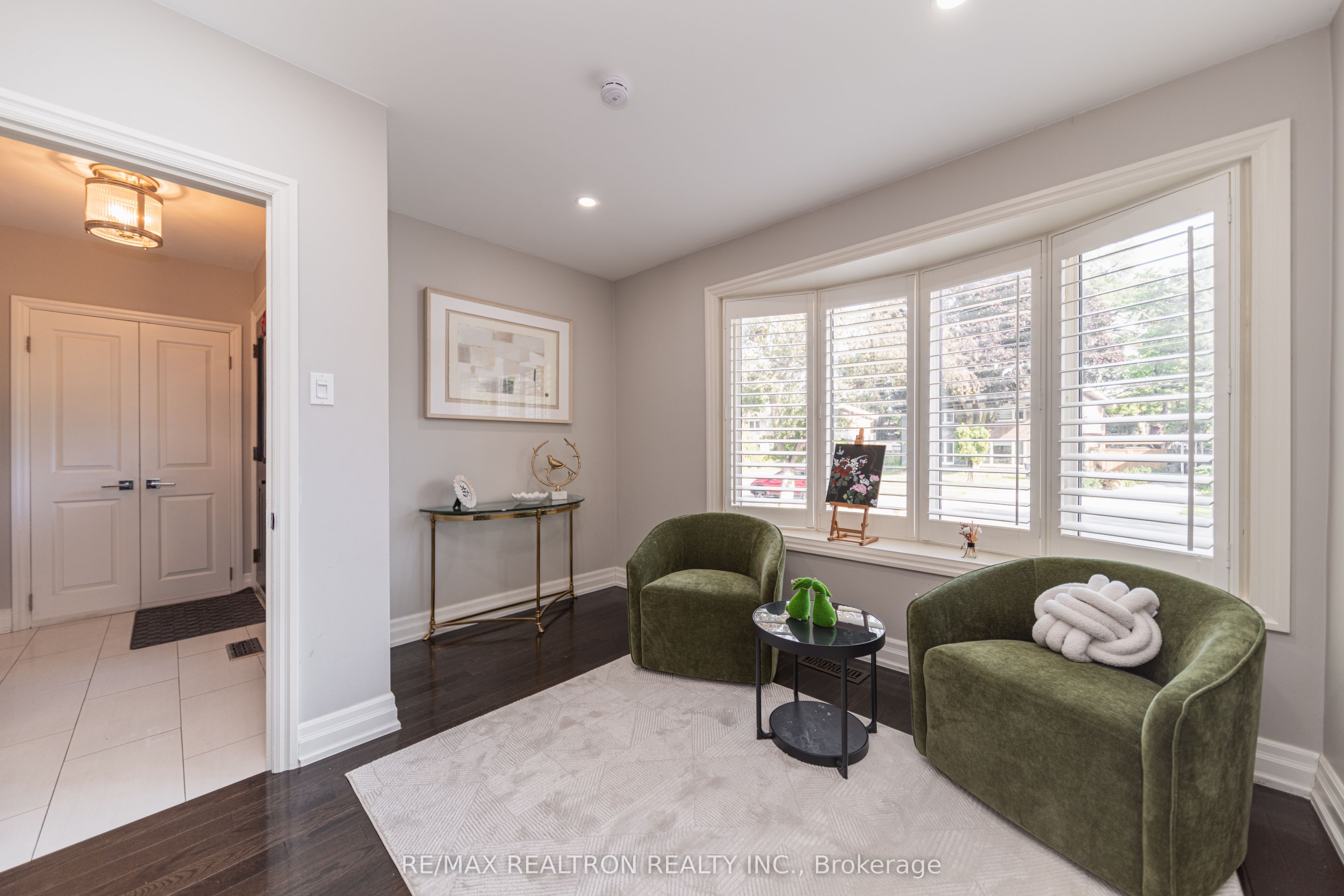 2 Lynedock Crescent Property Photo 18