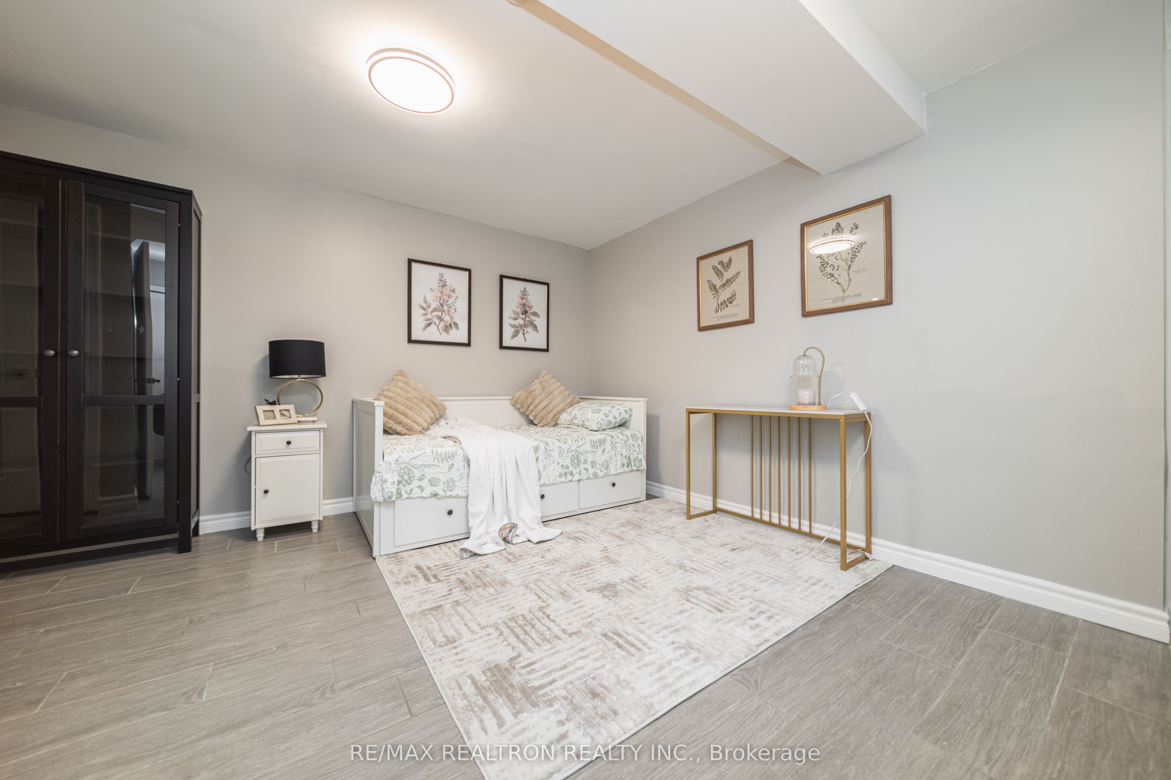 2 Lynedock Crescent Property Photo 31
