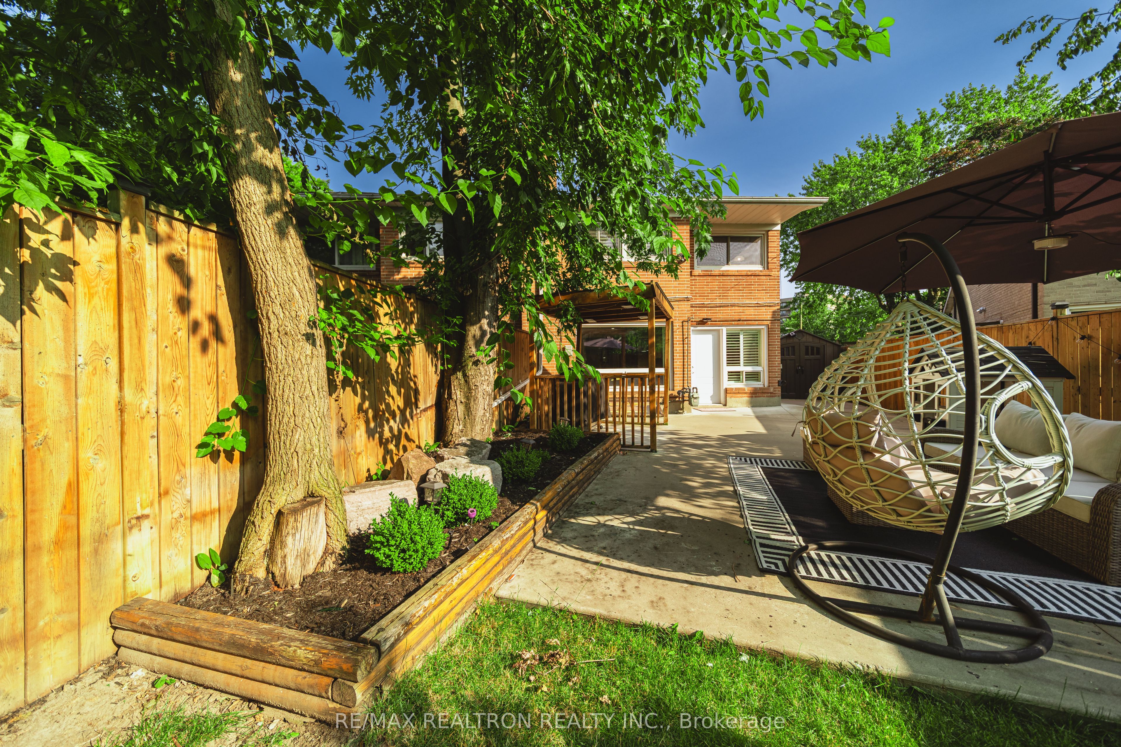 2 Lynedock Crescent Property Photo 35