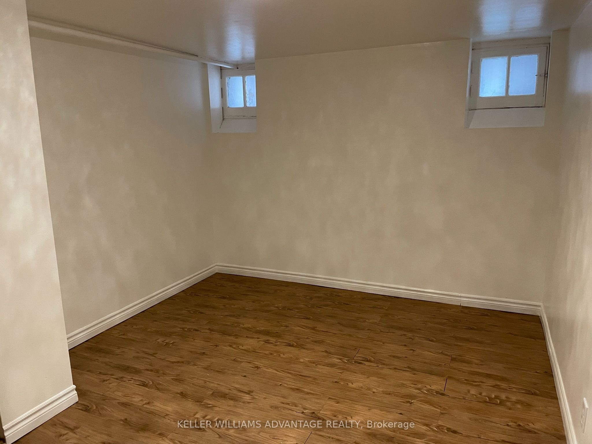 347 Walmer Road Basement Property Photo 11