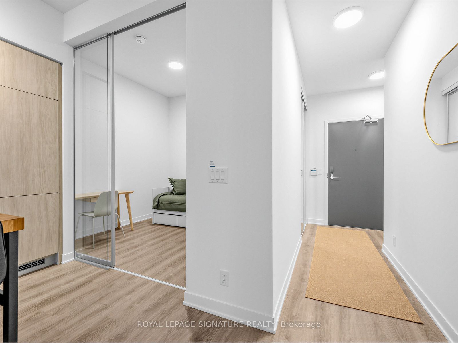 180 Front Street E 508 Property Photo 5