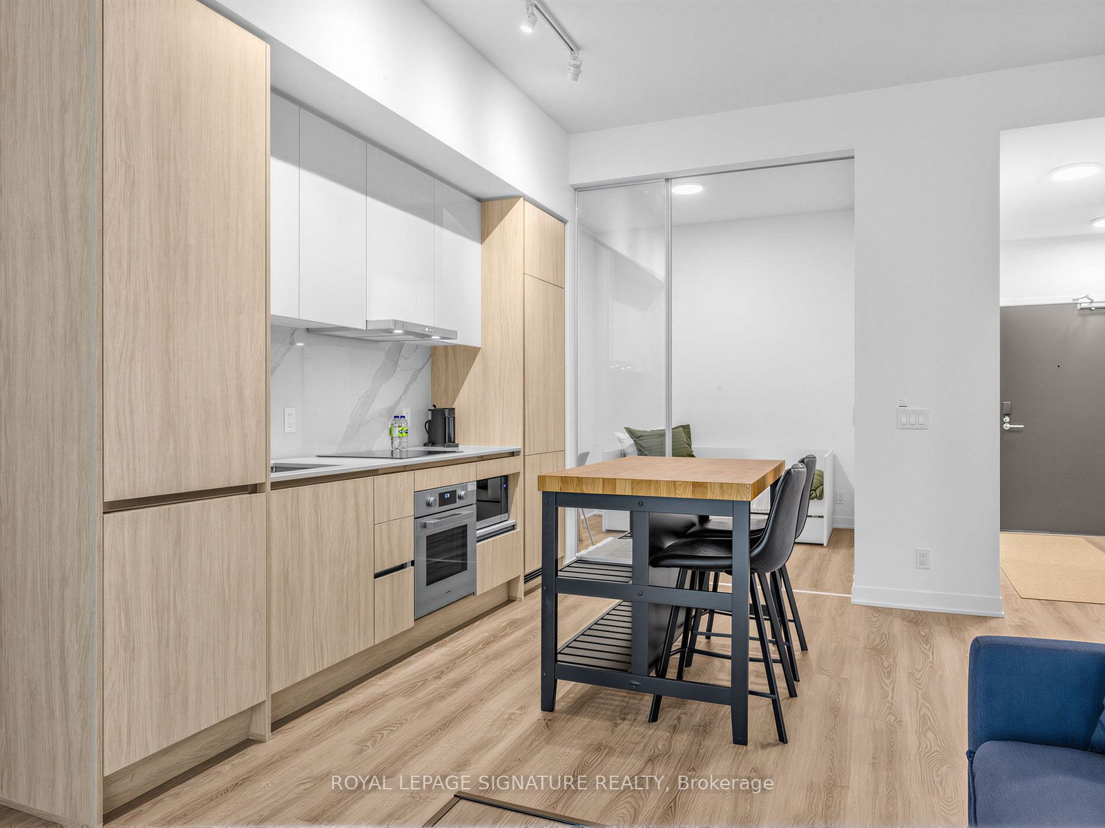 180 Front Street E 508 Property Photo 11