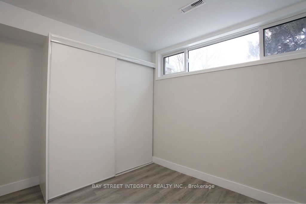 87 Tulane Crescent Property Photo 5