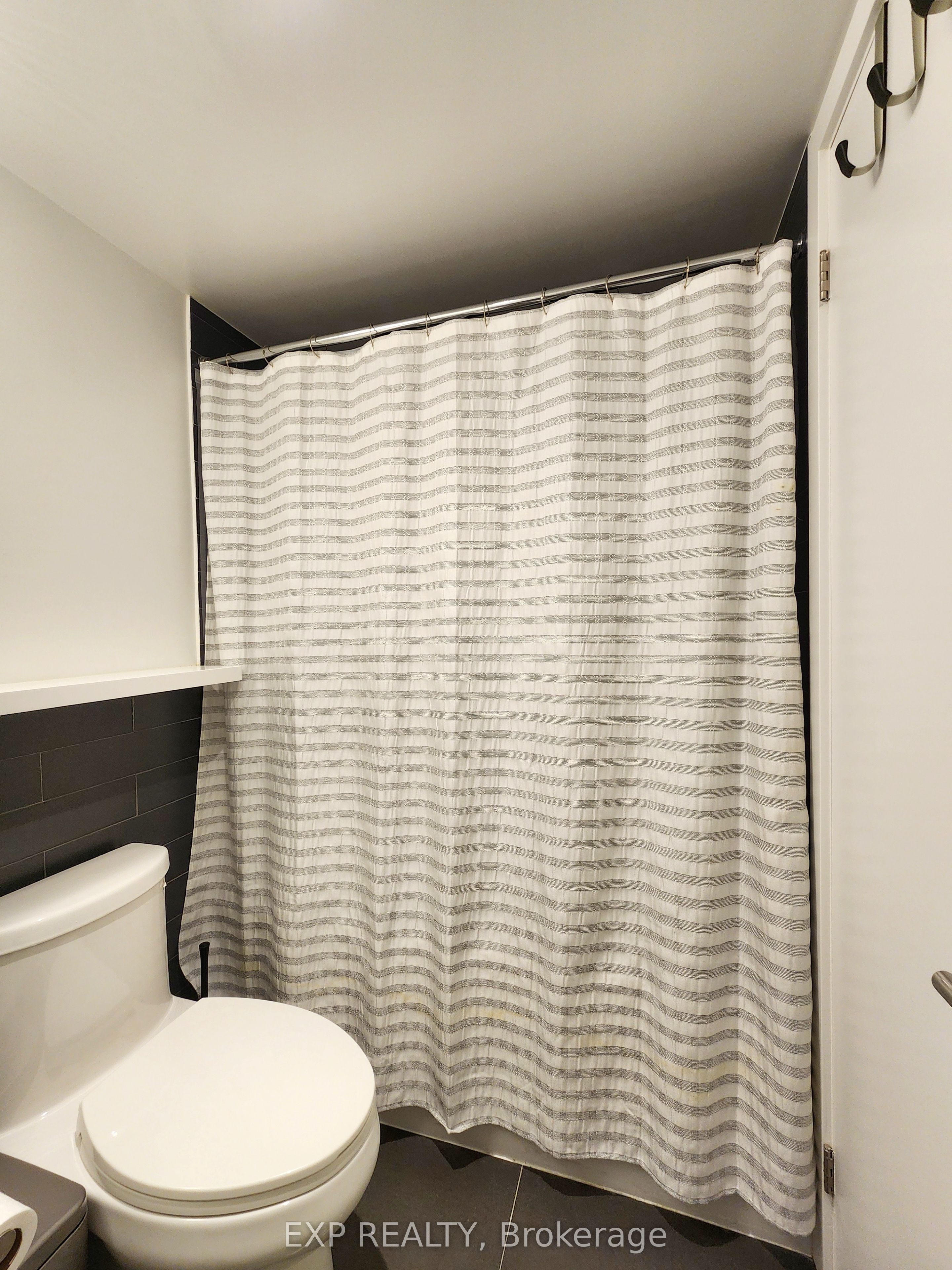 106 Varna Drive 7 Property Photo 13
