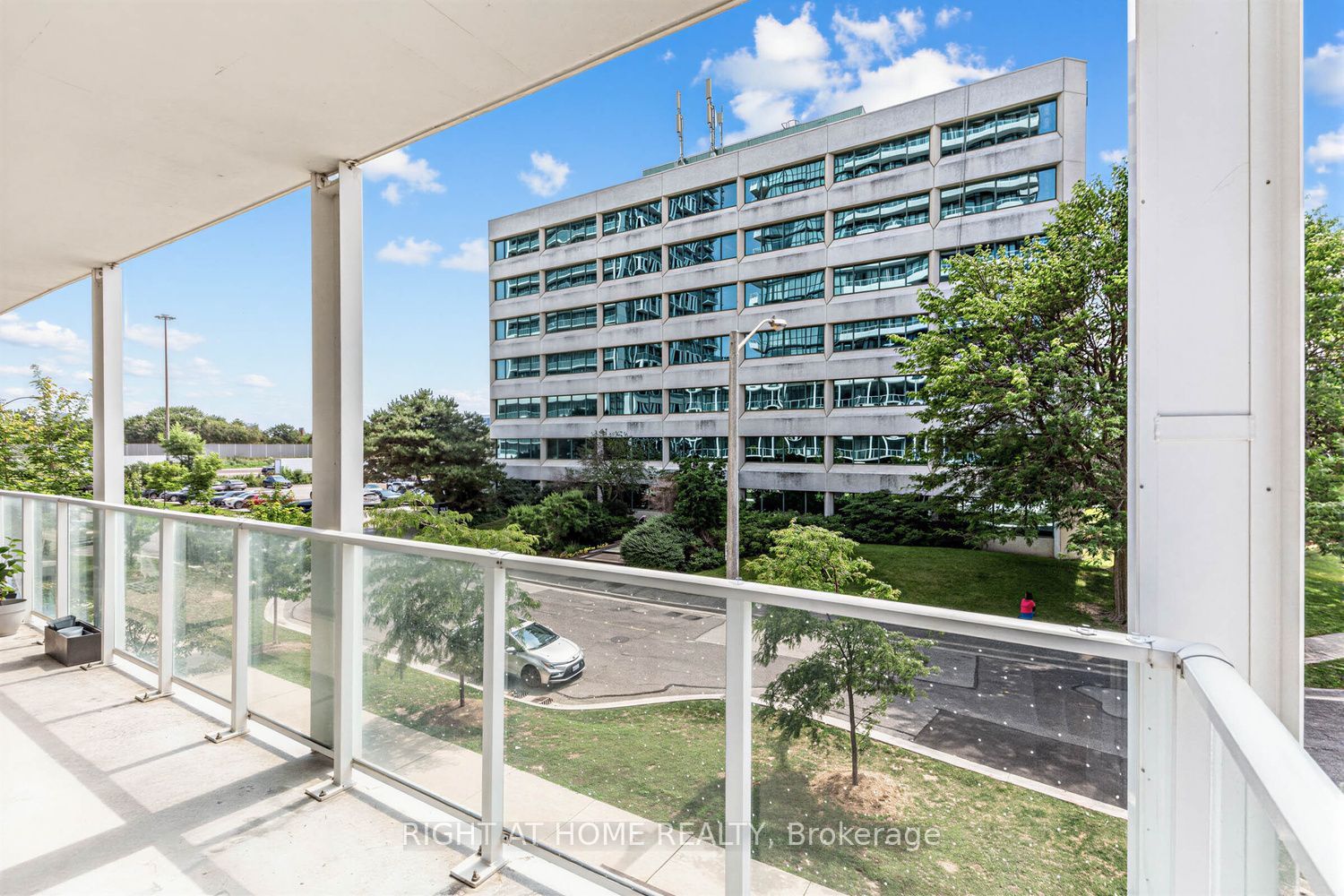 180 Fairview Mall Drive 202 Property Photo 23