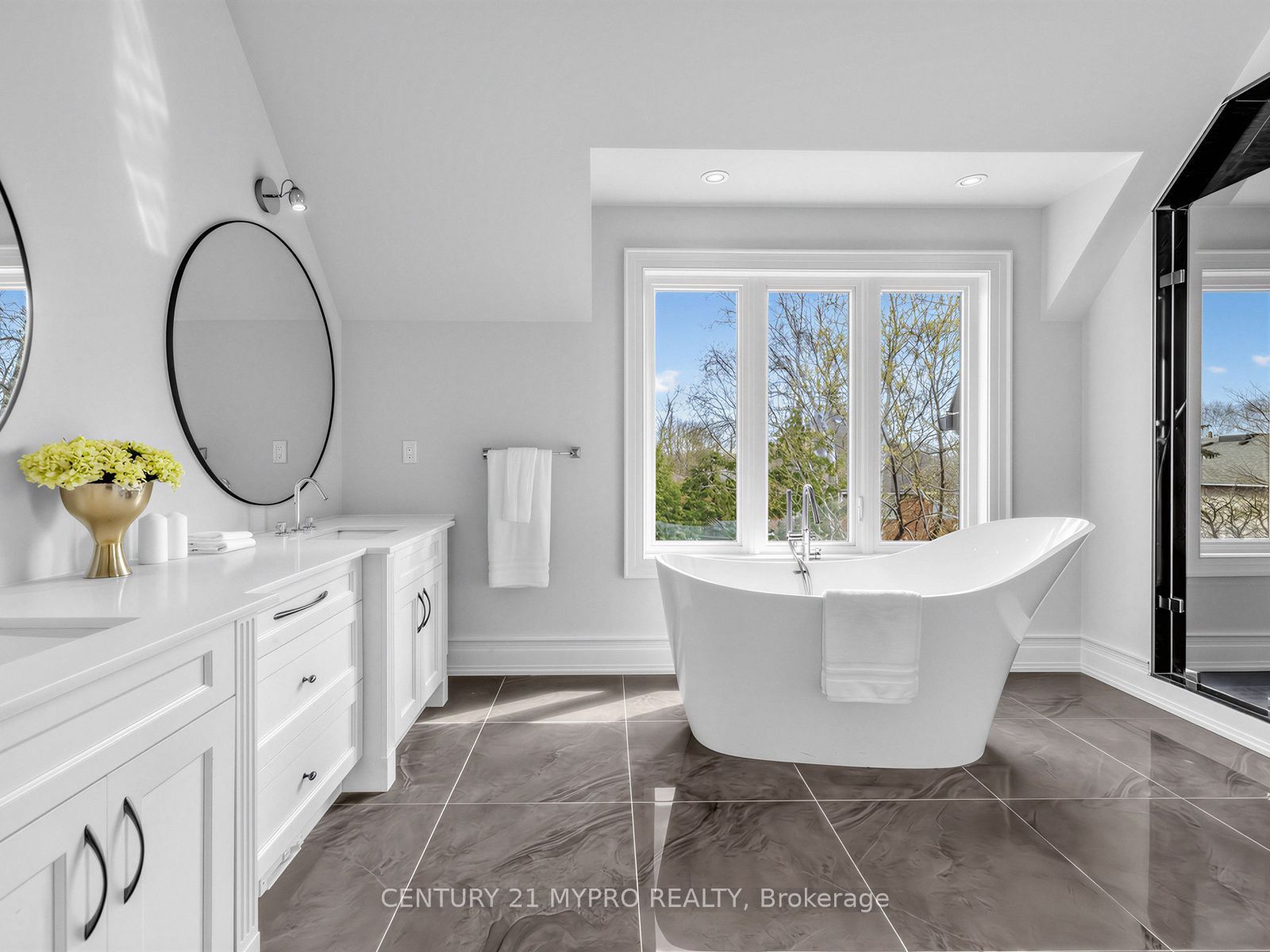 299 Spring Garden Avenue Property Photo 28