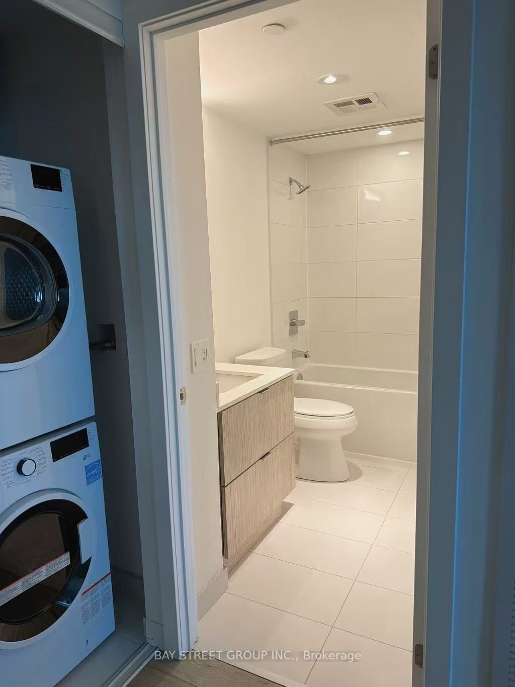 395 Bloor Street E 3006 Property Photo 4