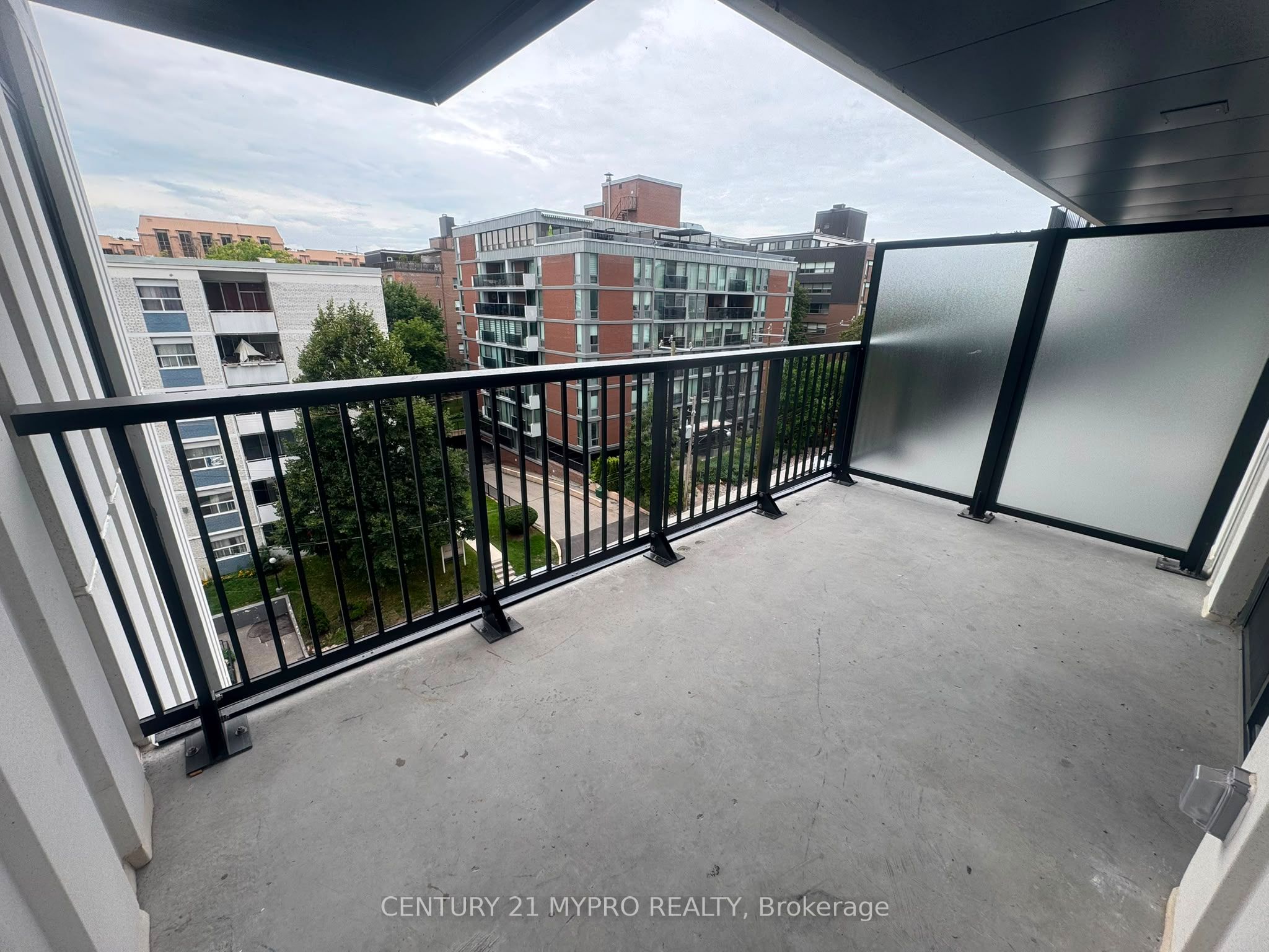 91 Montclair Avenue 716 Property Photo 15