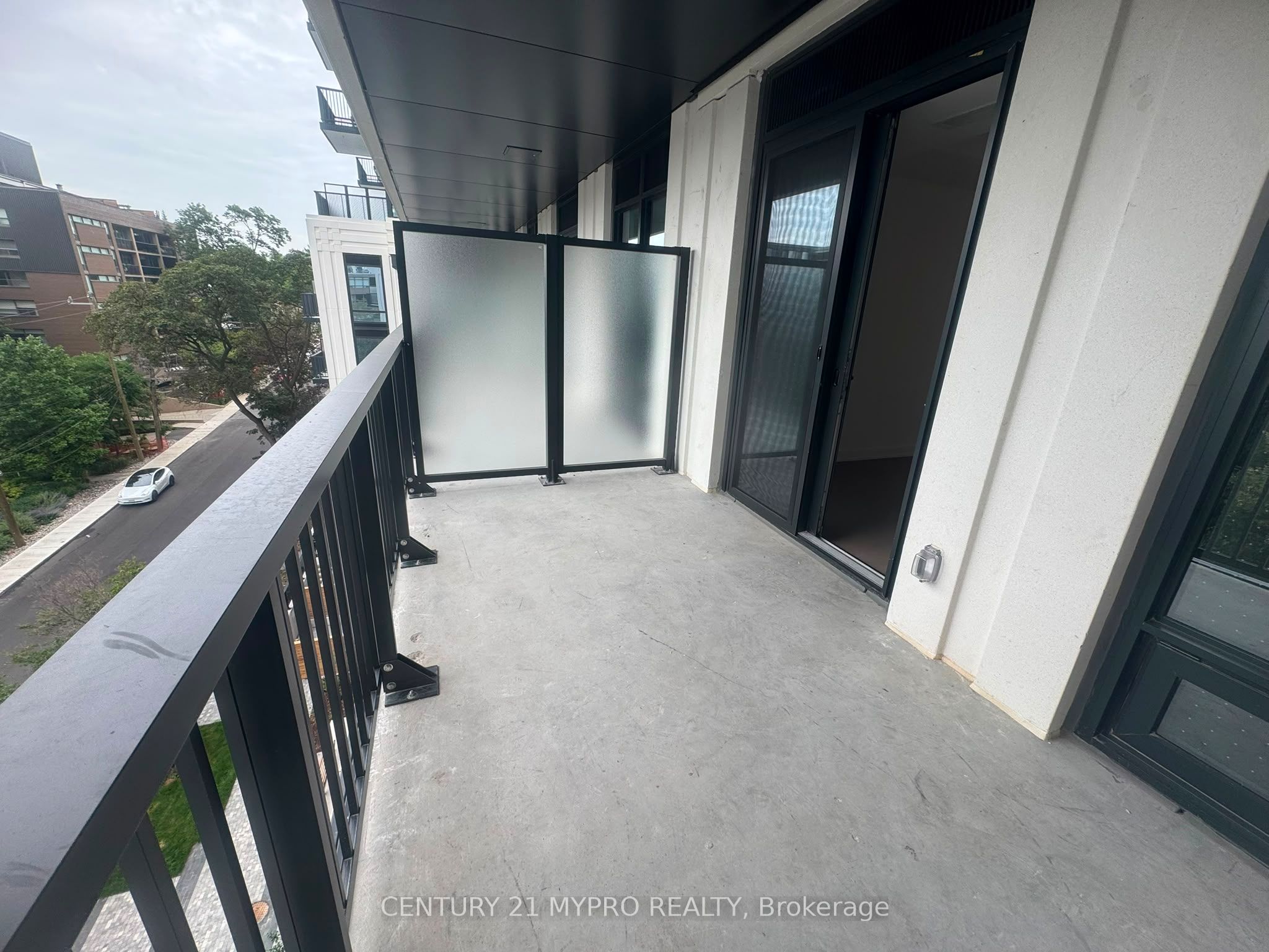 91 Montclair Avenue 716 Property Photo 16
