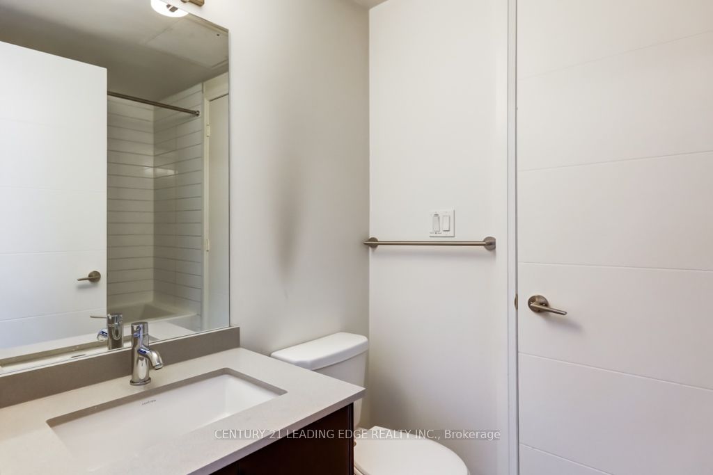 460 Adelaide Street E 939 Property Photo 14