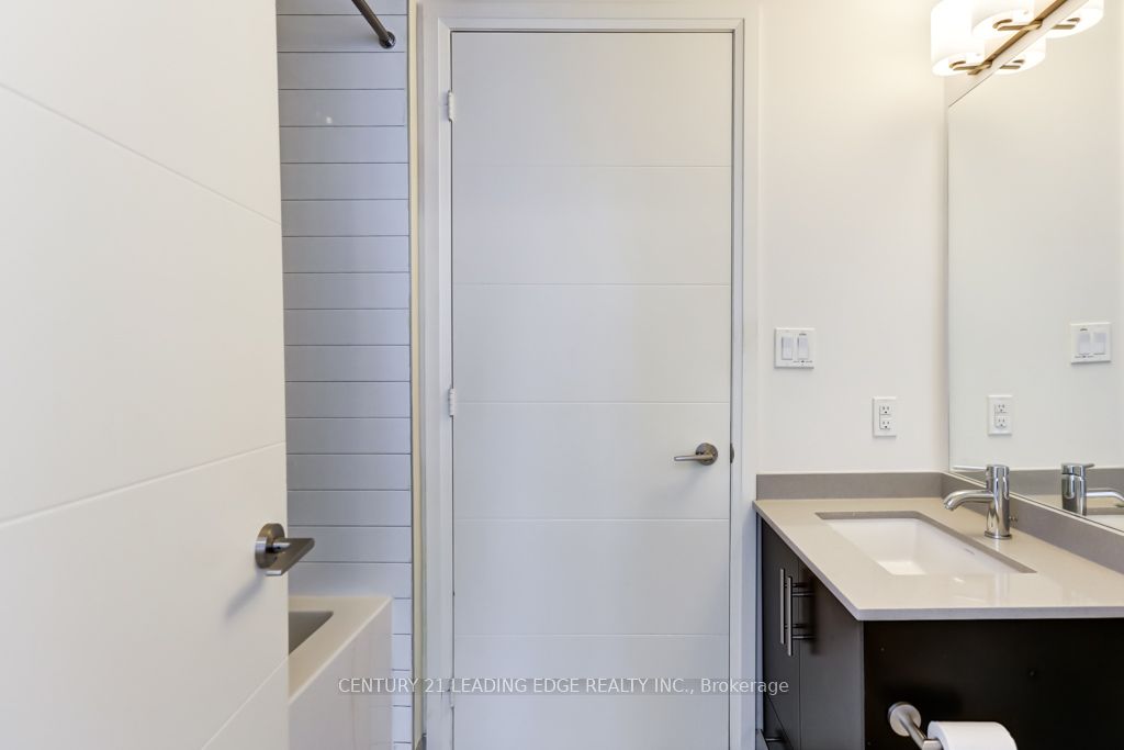 460 Adelaide Street E 939 Property Photo 15
