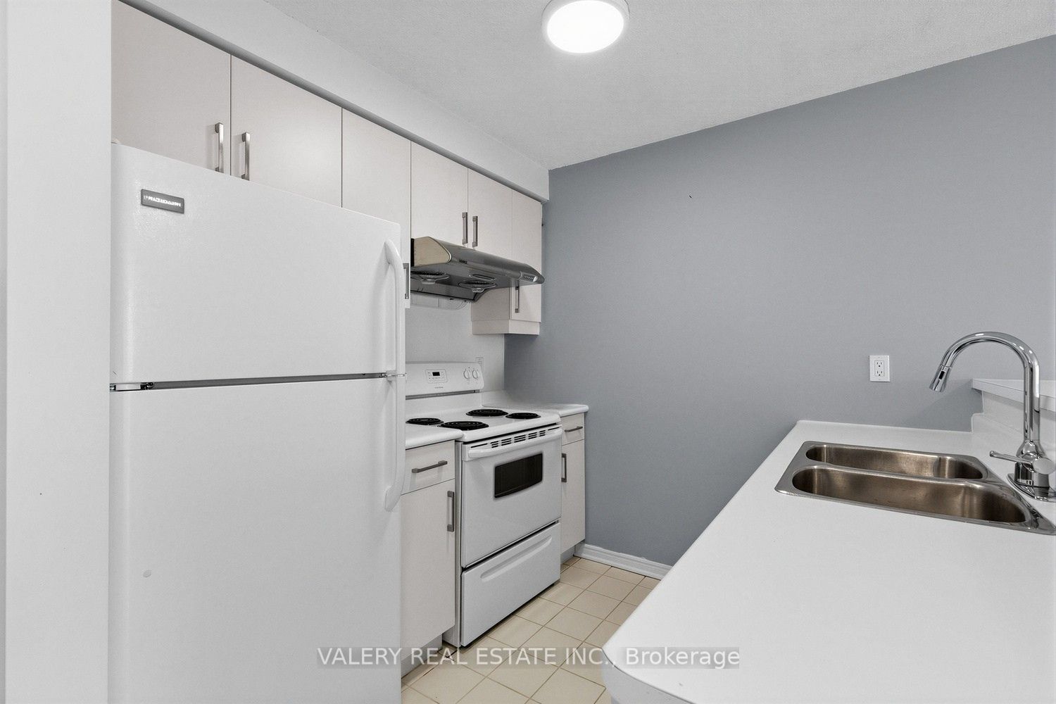 10 Yonge Street 2910 Property Photo 5