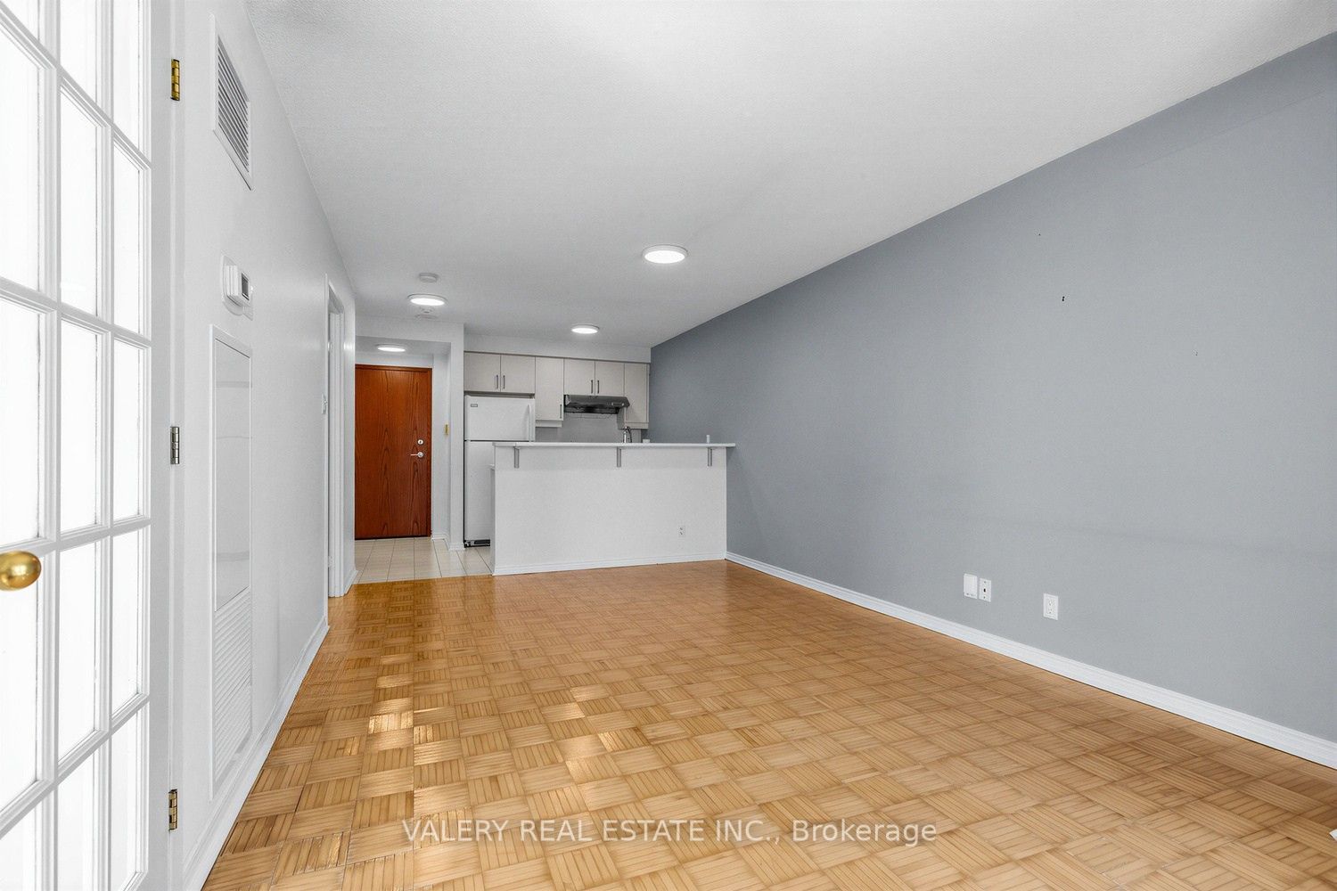 10 Yonge Street 2910 Property Photo 9