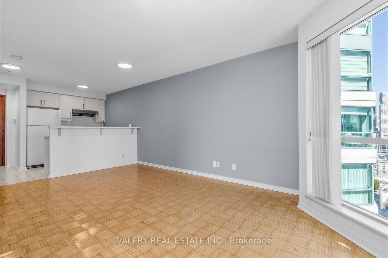 10 Yonge Street 2910 Property Photo 17