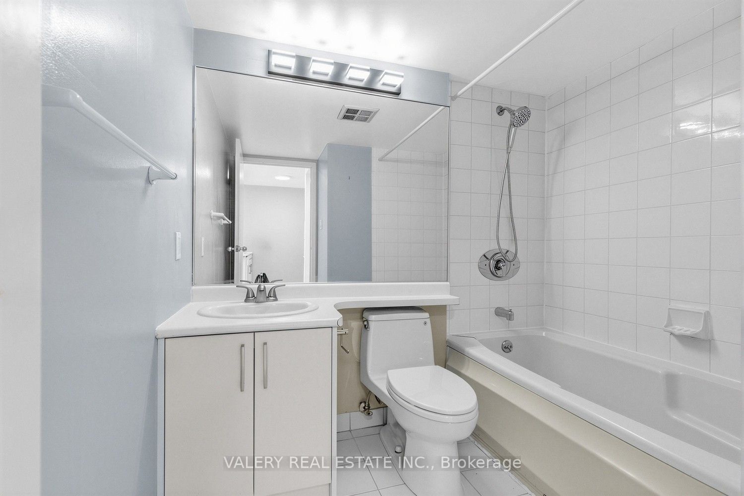 10 Yonge Street 2910 Property Photo 19