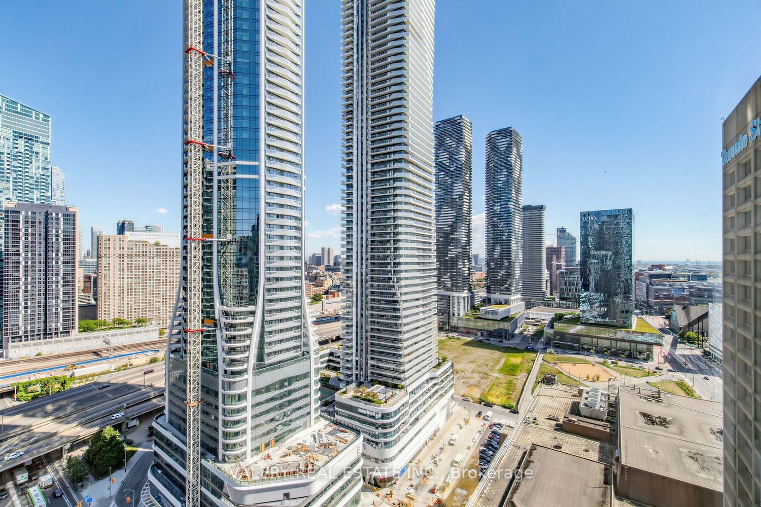 10 Yonge Street 2910 Property Photo 20