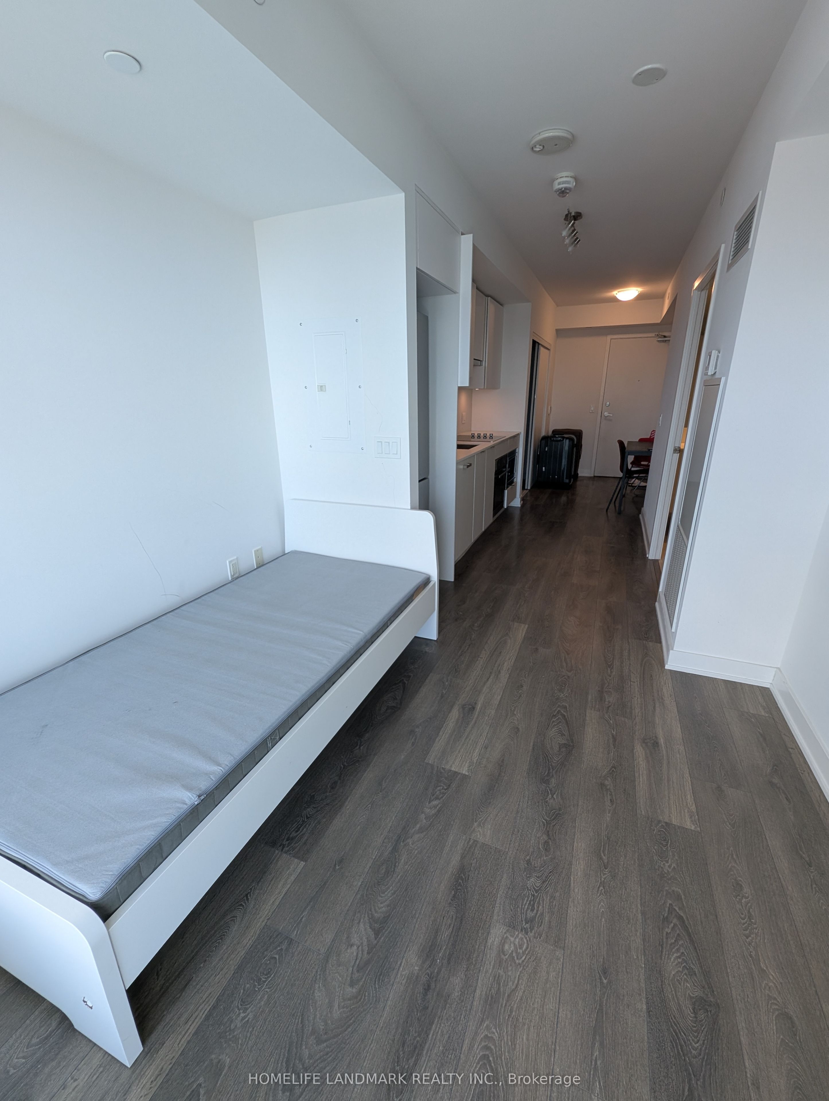 195 Redpath Avenue 2707 Property Photo 4