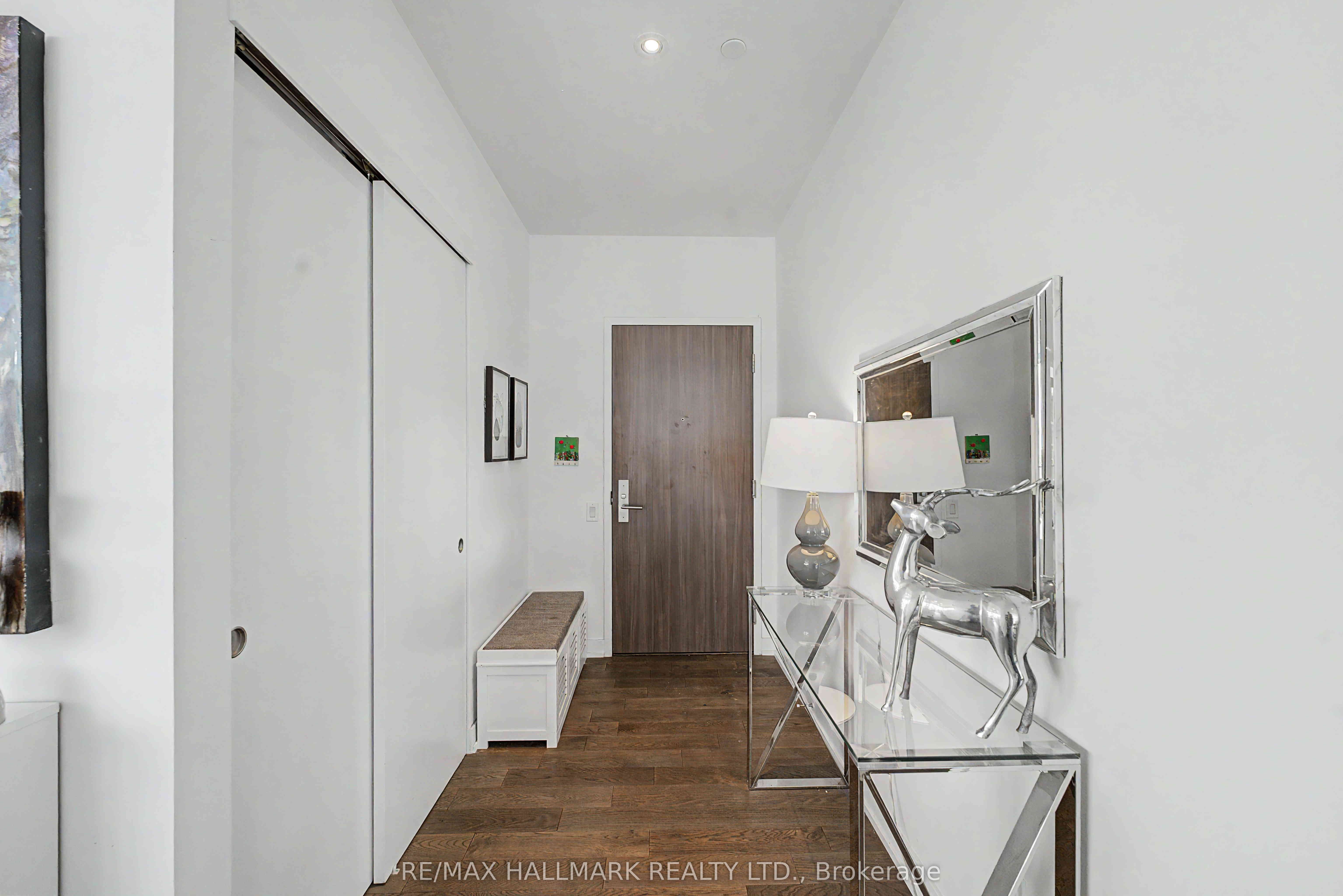 185 Roehampton Avenue Ph2 Property Photo 11