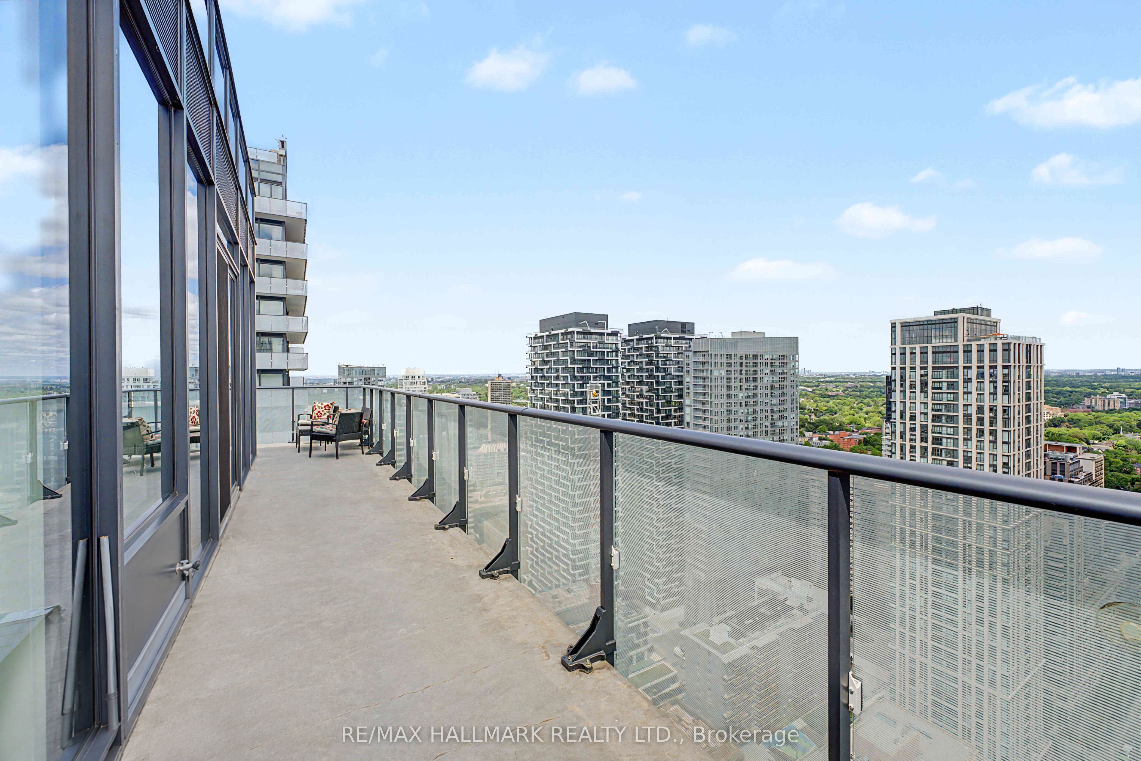 185 Roehampton Avenue Ph2 Property Photo 28