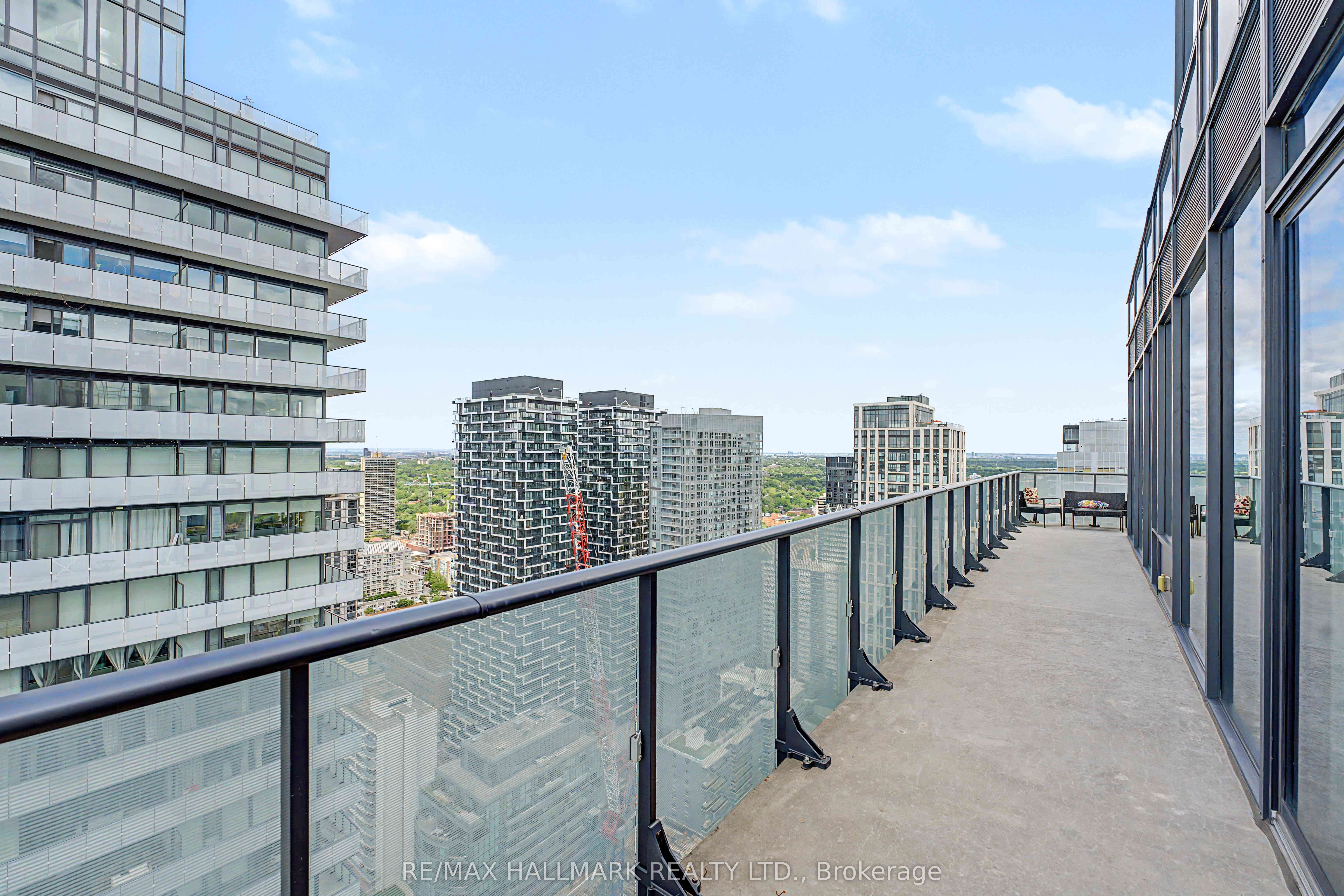 185 Roehampton Avenue Ph2 Property Photo 29