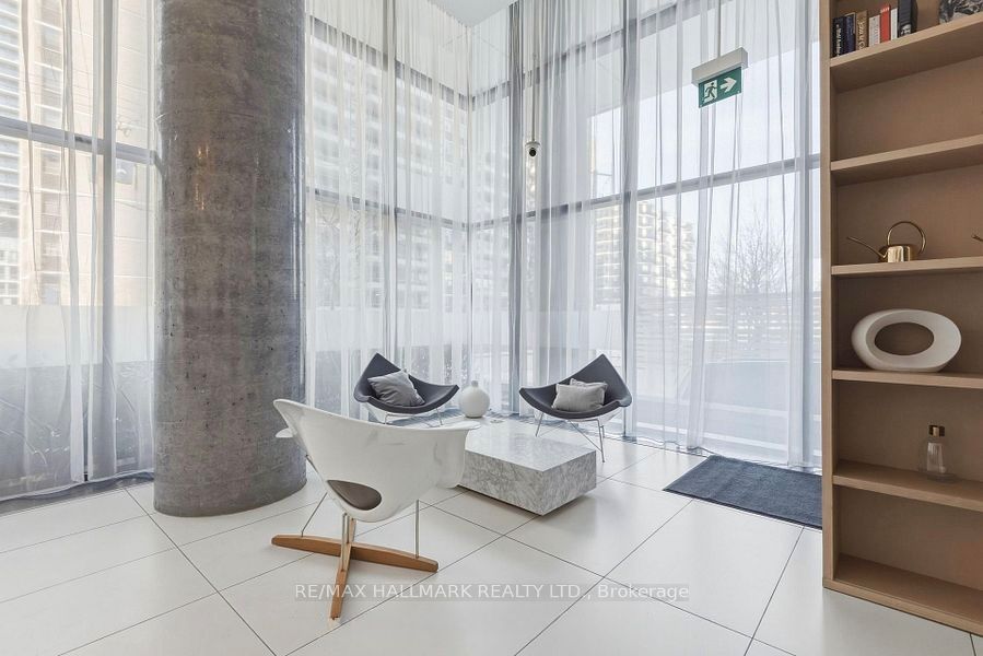185 Roehampton Avenue Ph2 Property Photo 44