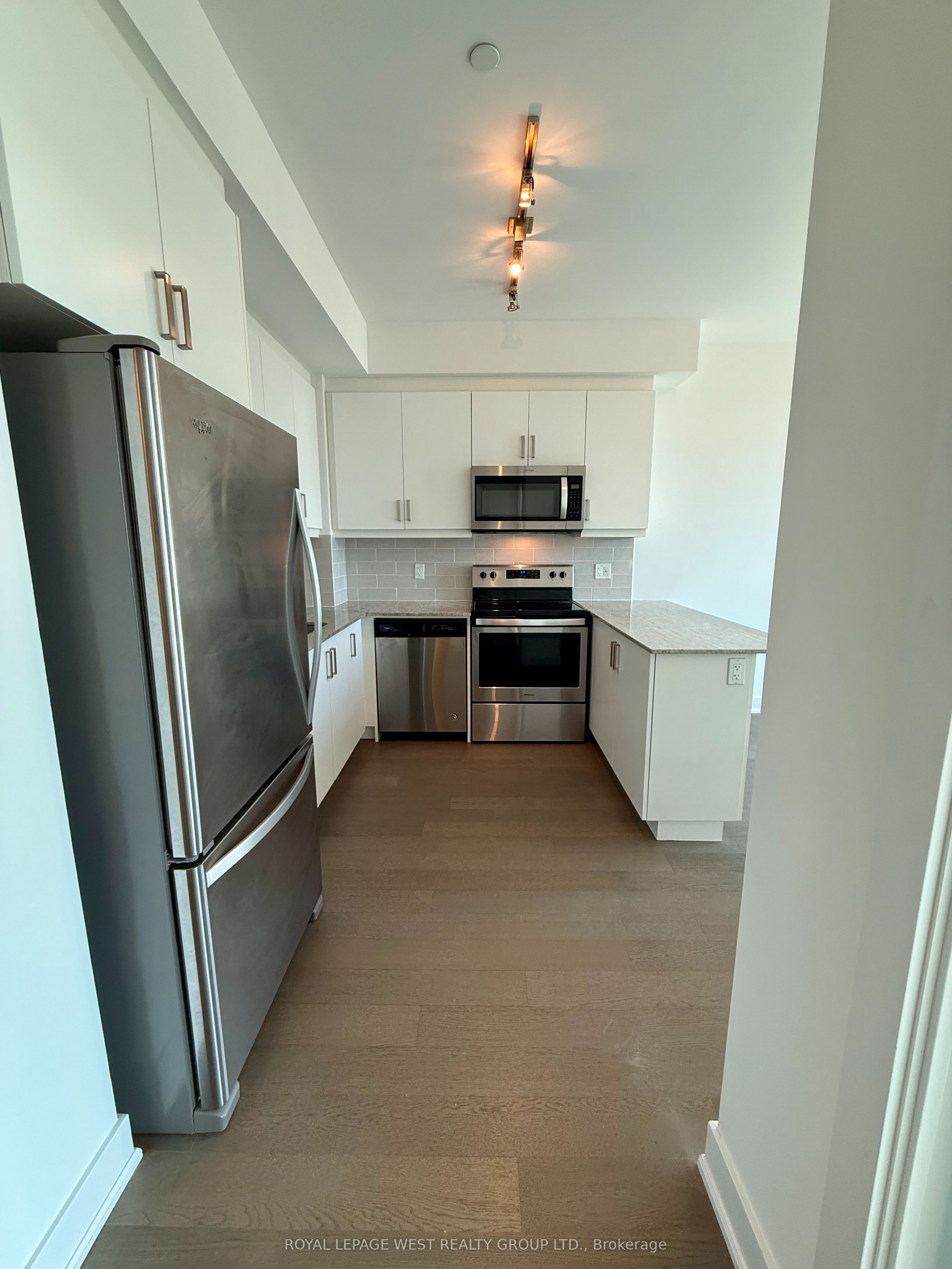 1486 Bathurst Street 403 Property Photo 5