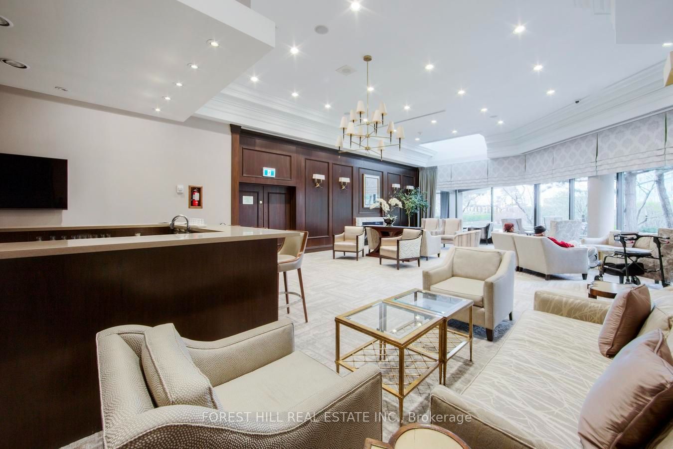 65 Harbour Square 1707 Property Photo 26