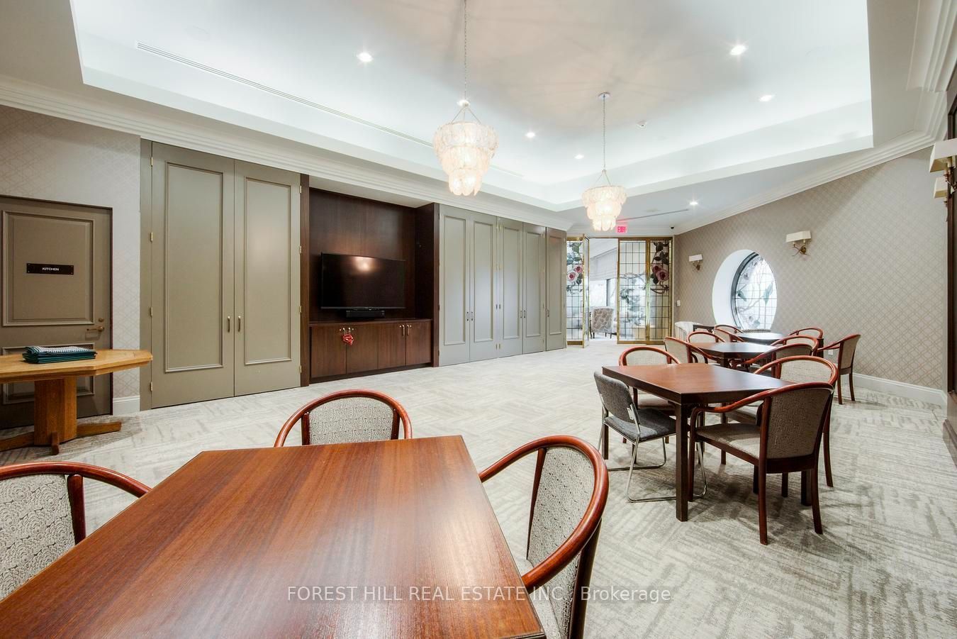 65 Harbour Square 1707 Property Photo 27