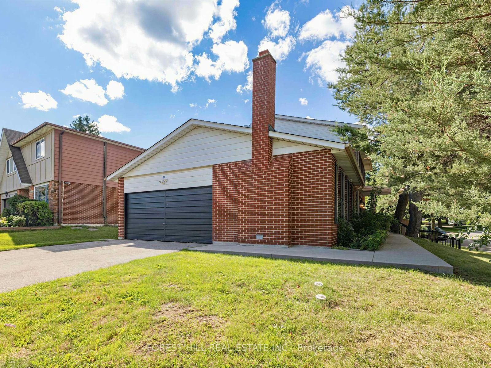 1 Ames Circle Property Photo 4
