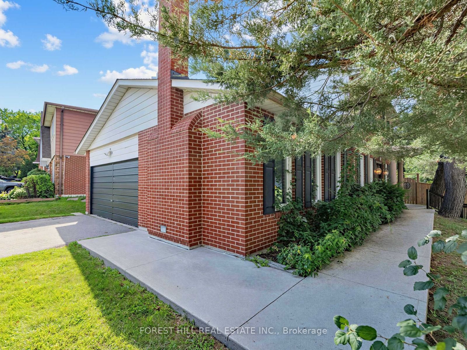 1 Ames Circle Property Photo 5