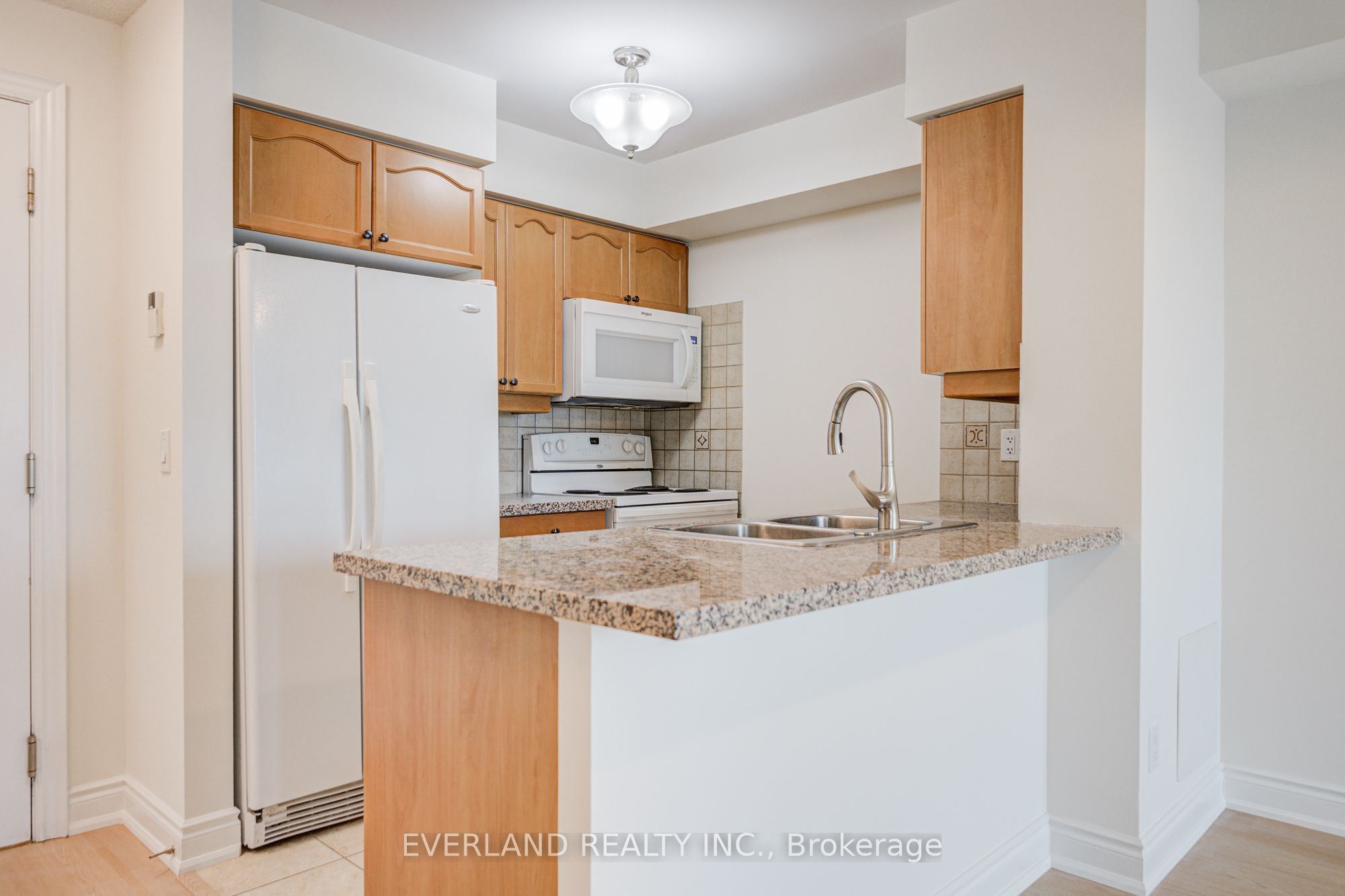 15 Greenview Avenue 707 Property Photo 9