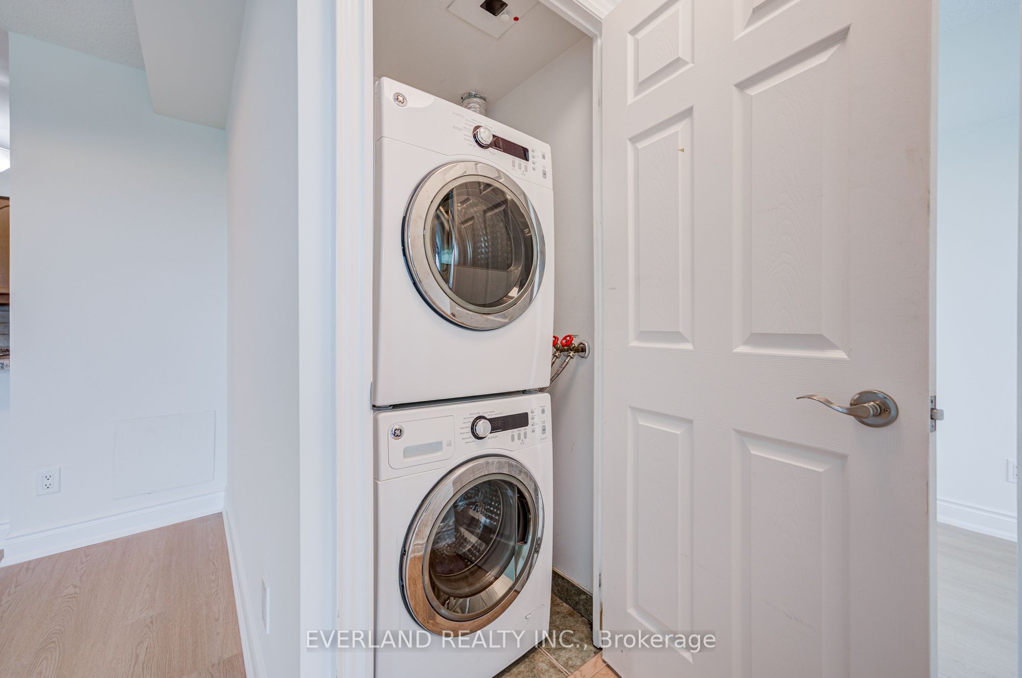 15 Greenview Avenue 707 Property Photo 33