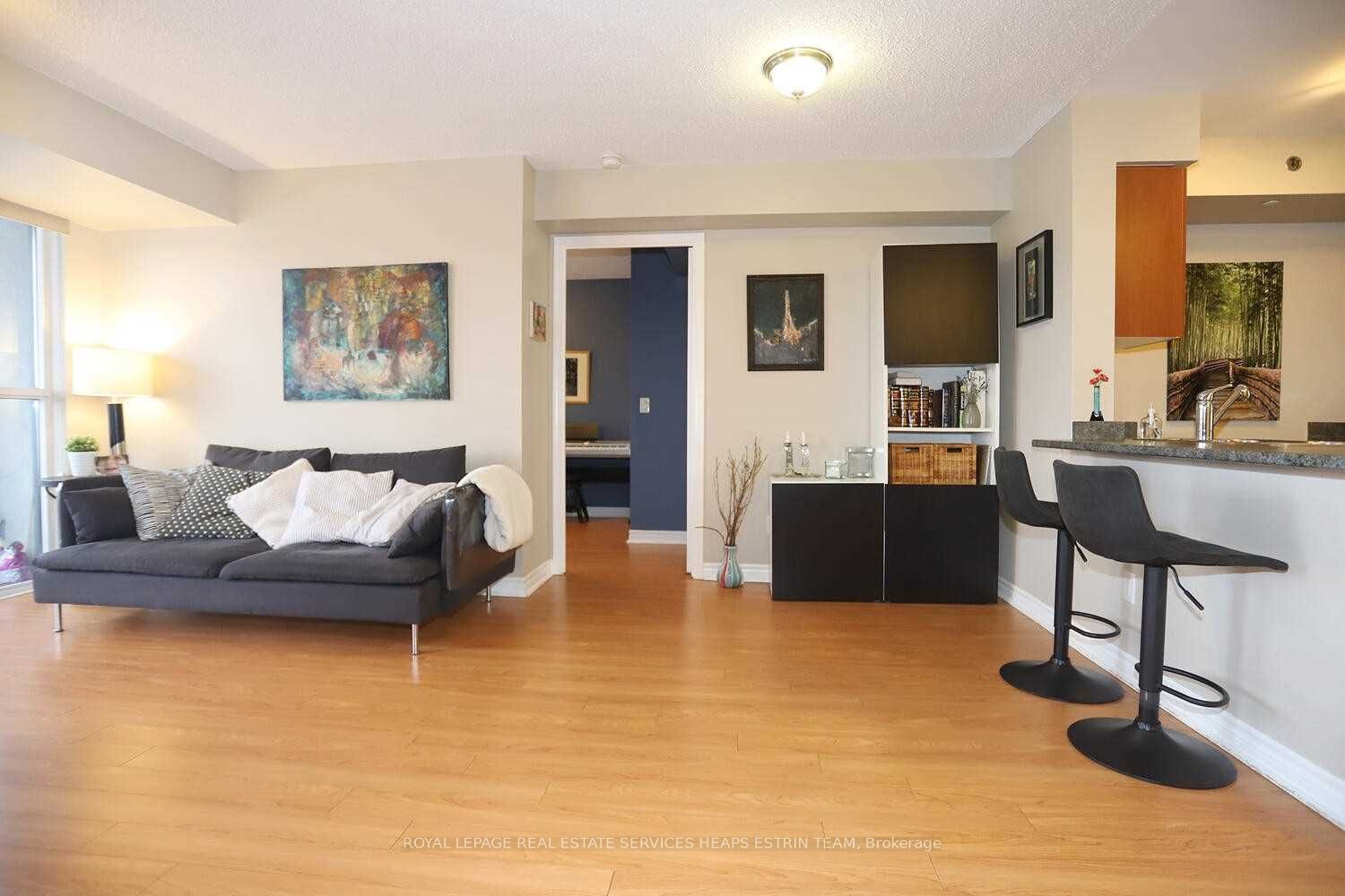 35 Saranac Boulevard 614 Property Photo 8
