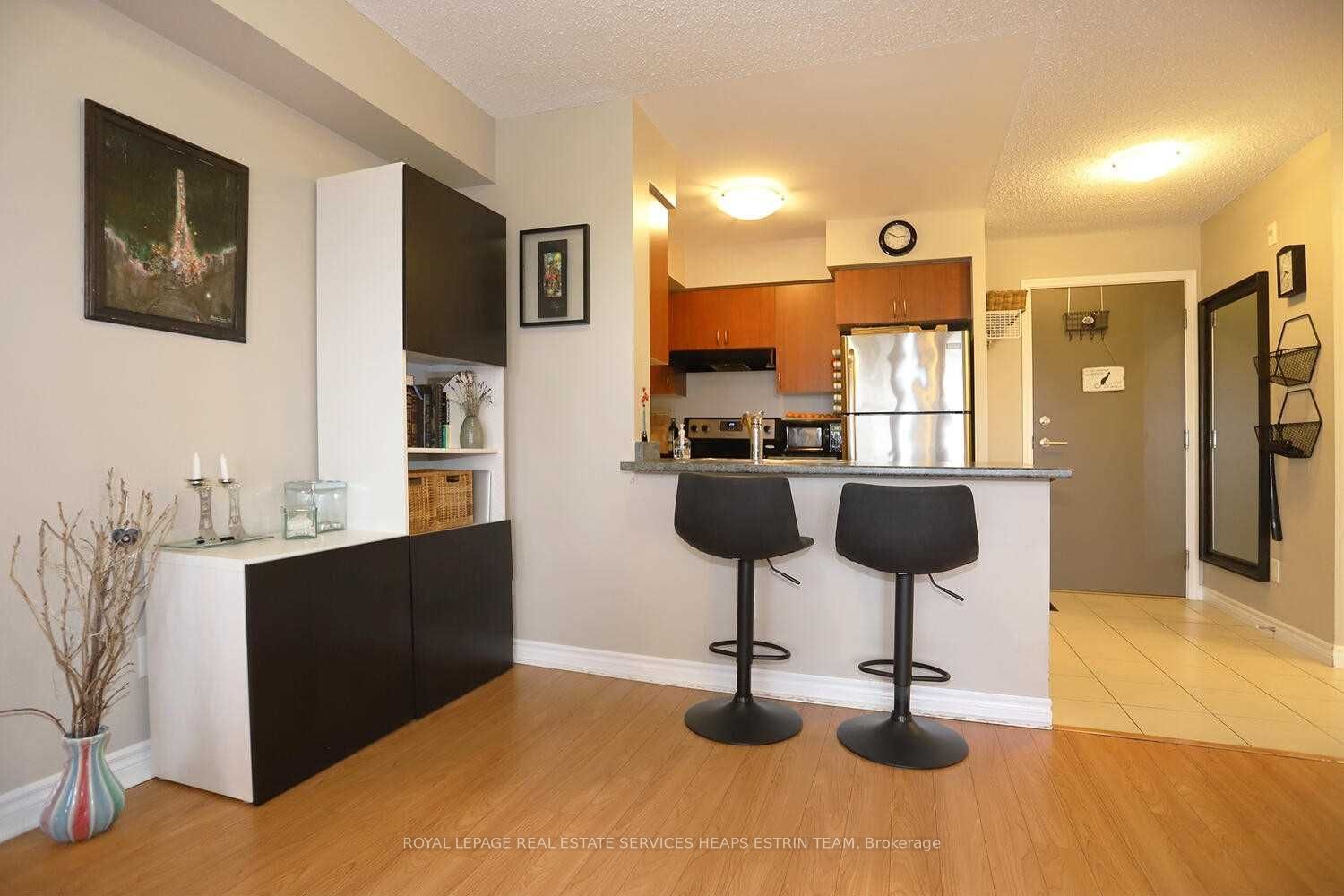 35 Saranac Boulevard 614 Property Photo 11