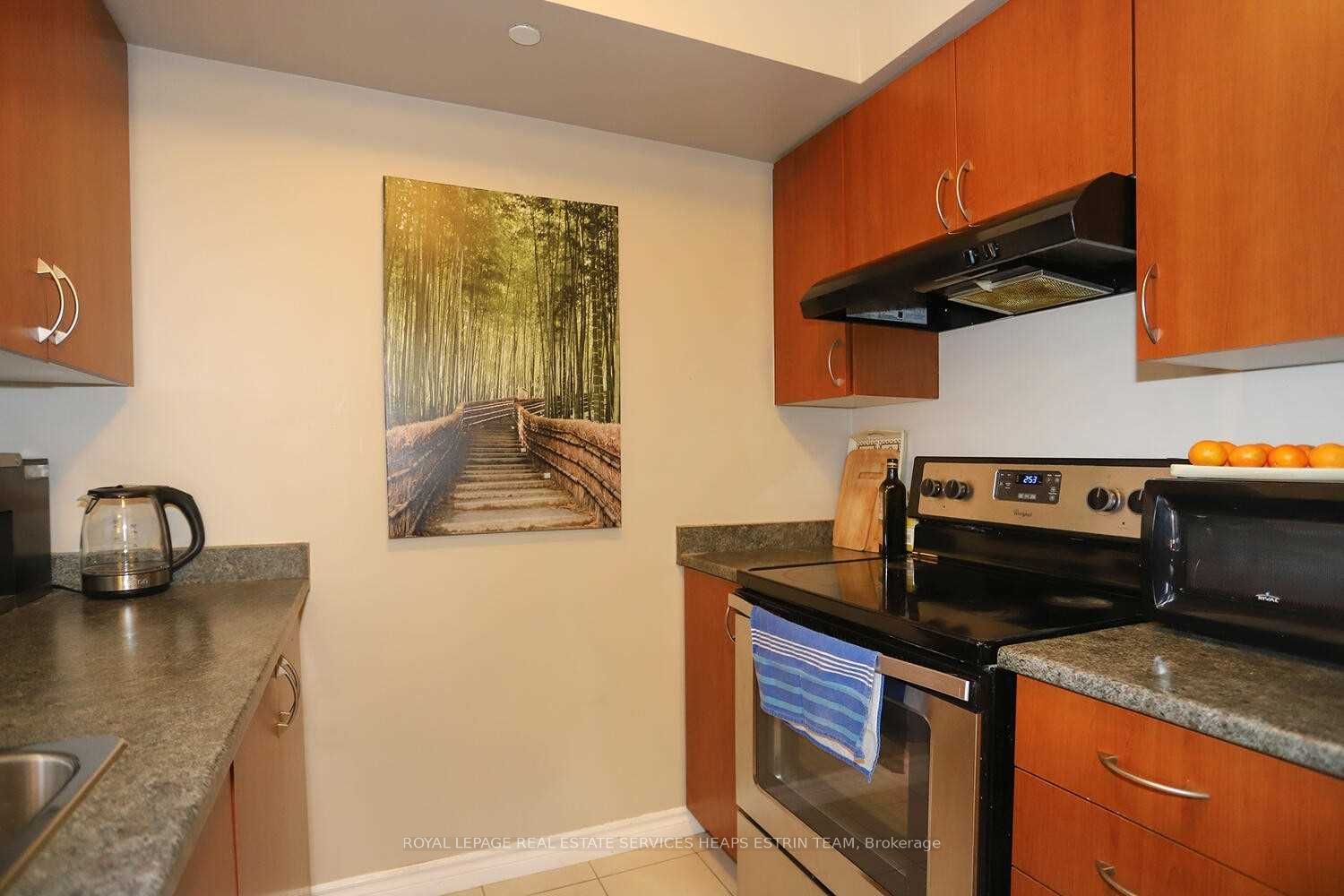 35 Saranac Boulevard 614 Property Photo 14