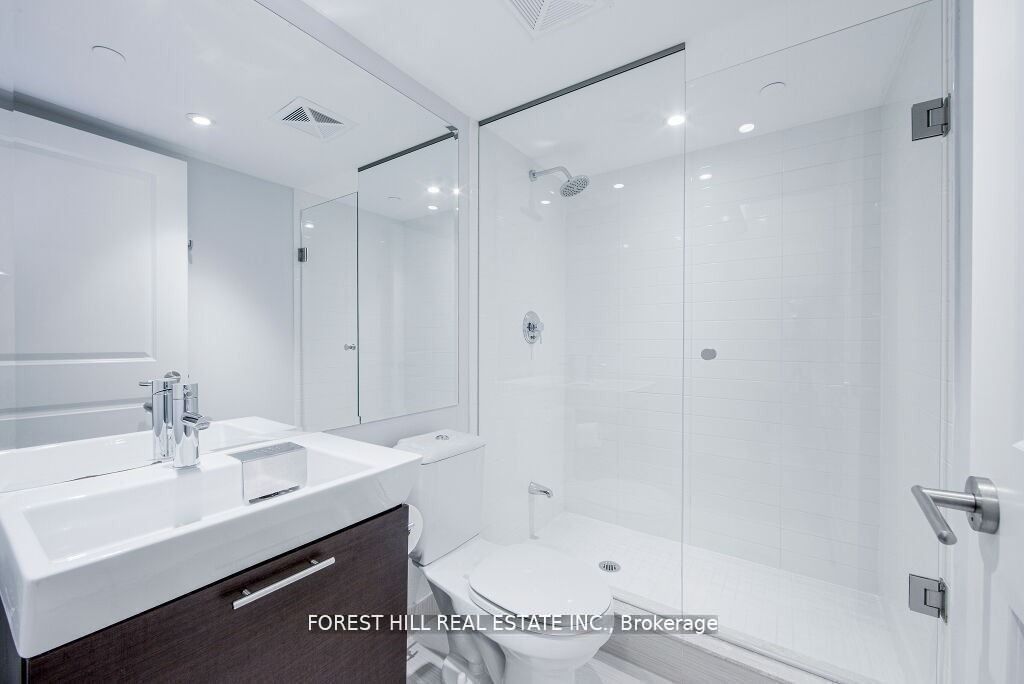 386 Yonge Street 1615 Property Photo 28