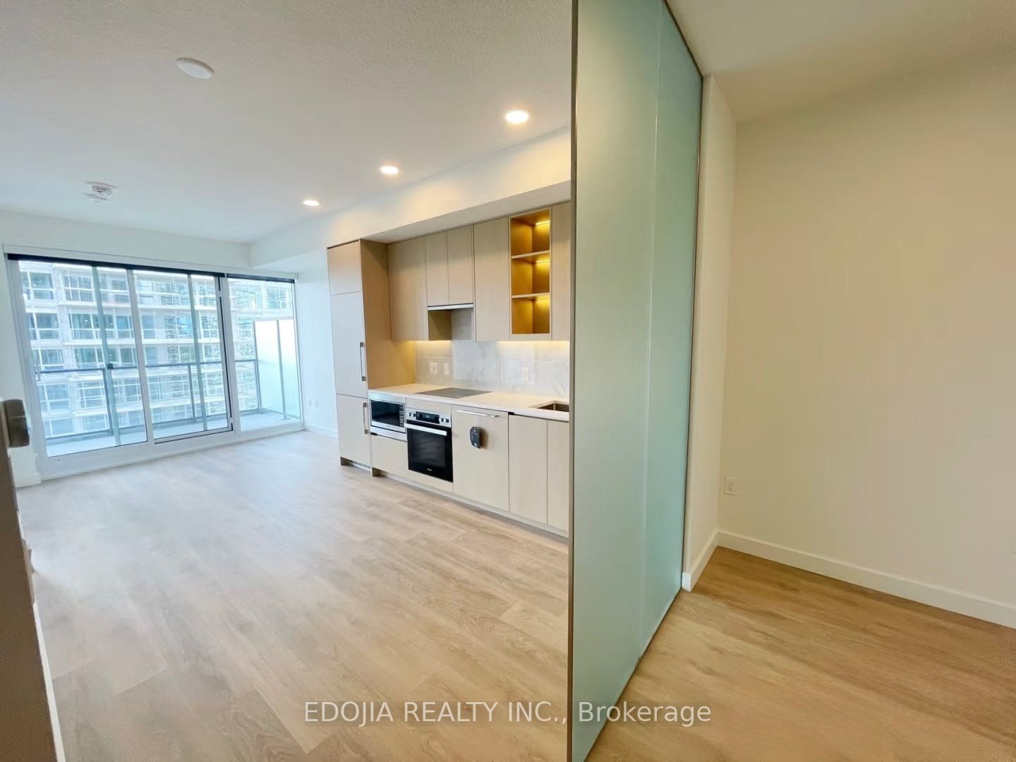 85 Mcmahon Drive 2207 Property Photo 1