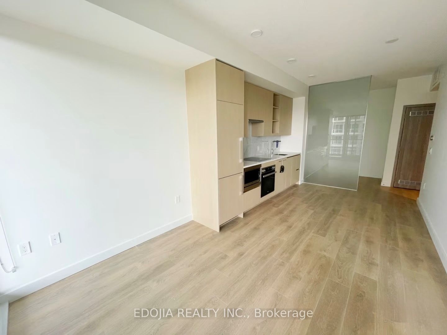 85 Mcmahon Drive 2207 Property Photo 2