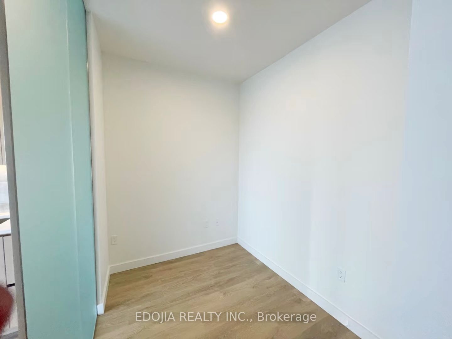 85 Mcmahon Drive 2207 Property Photo 4