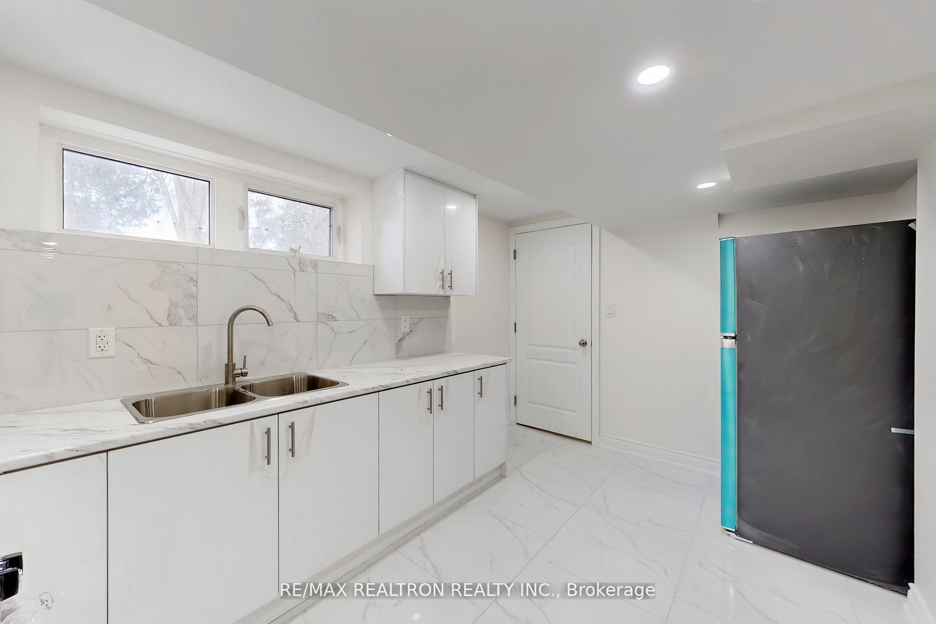 6 Deering Crescent Property Photo 6