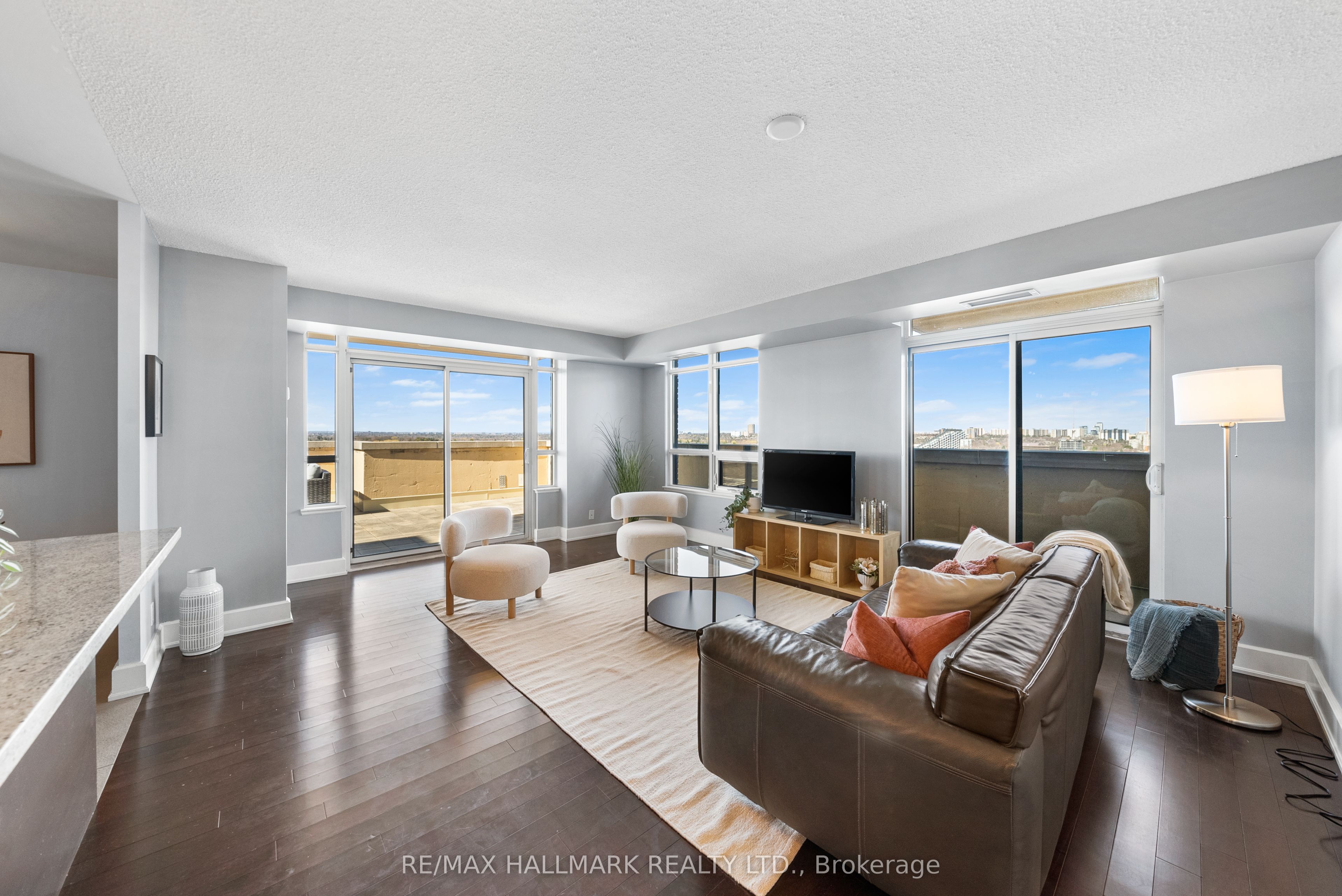 676 Sheppard Avenue E 708 Property Photo 6