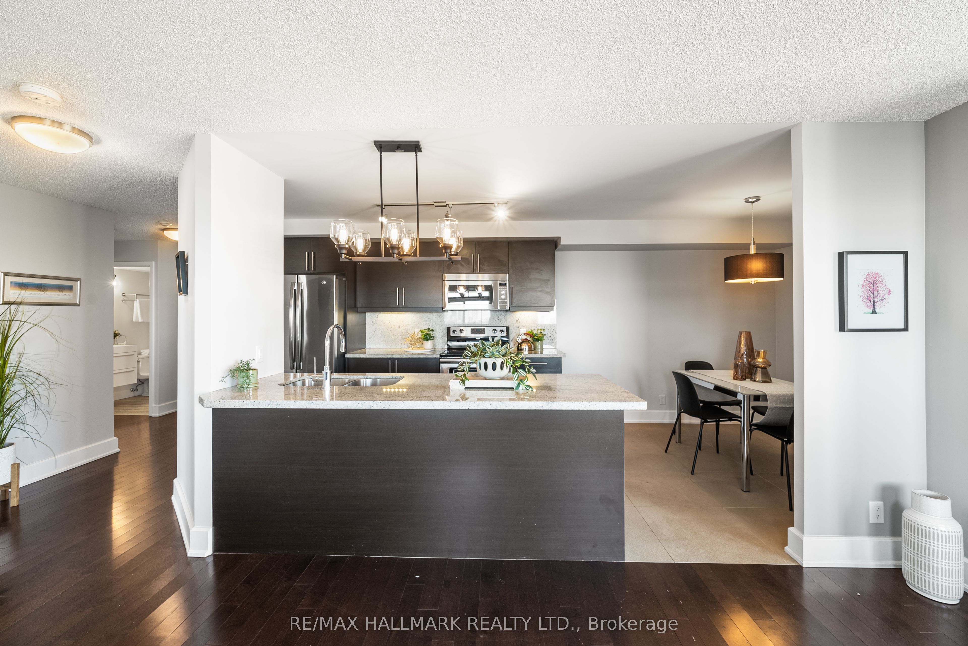 676 Sheppard Avenue E 708 Property Photo 10