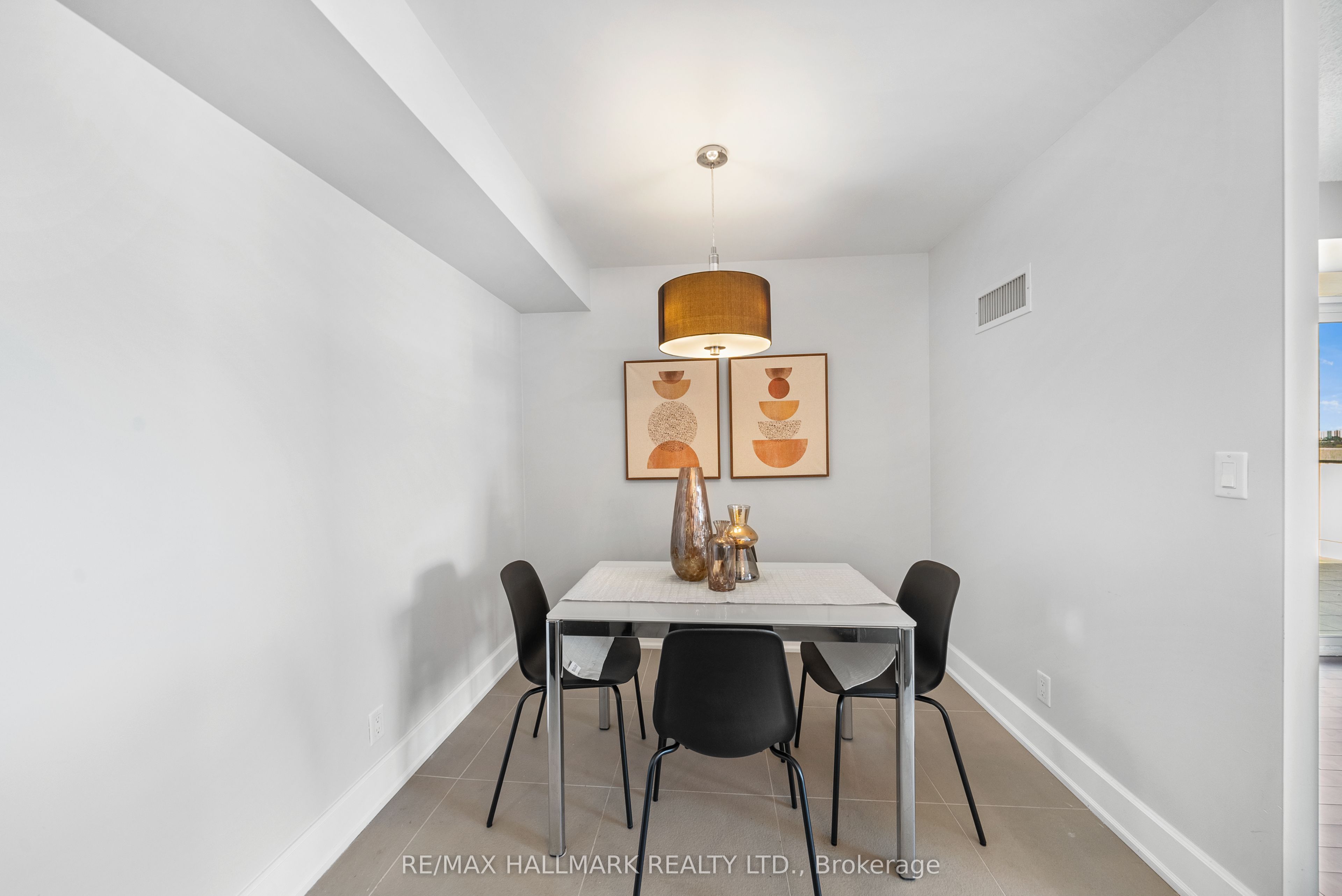676 Sheppard Avenue E 708 Property Photo 14
