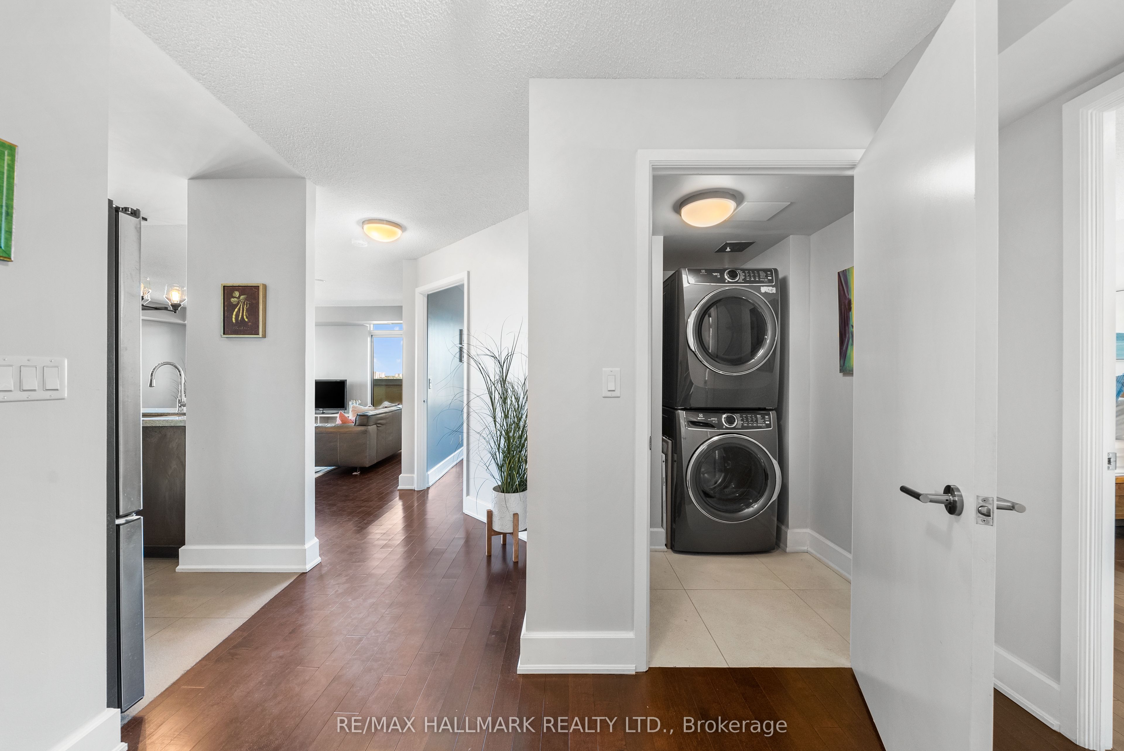 676 Sheppard Avenue E 708 Property Photo 25