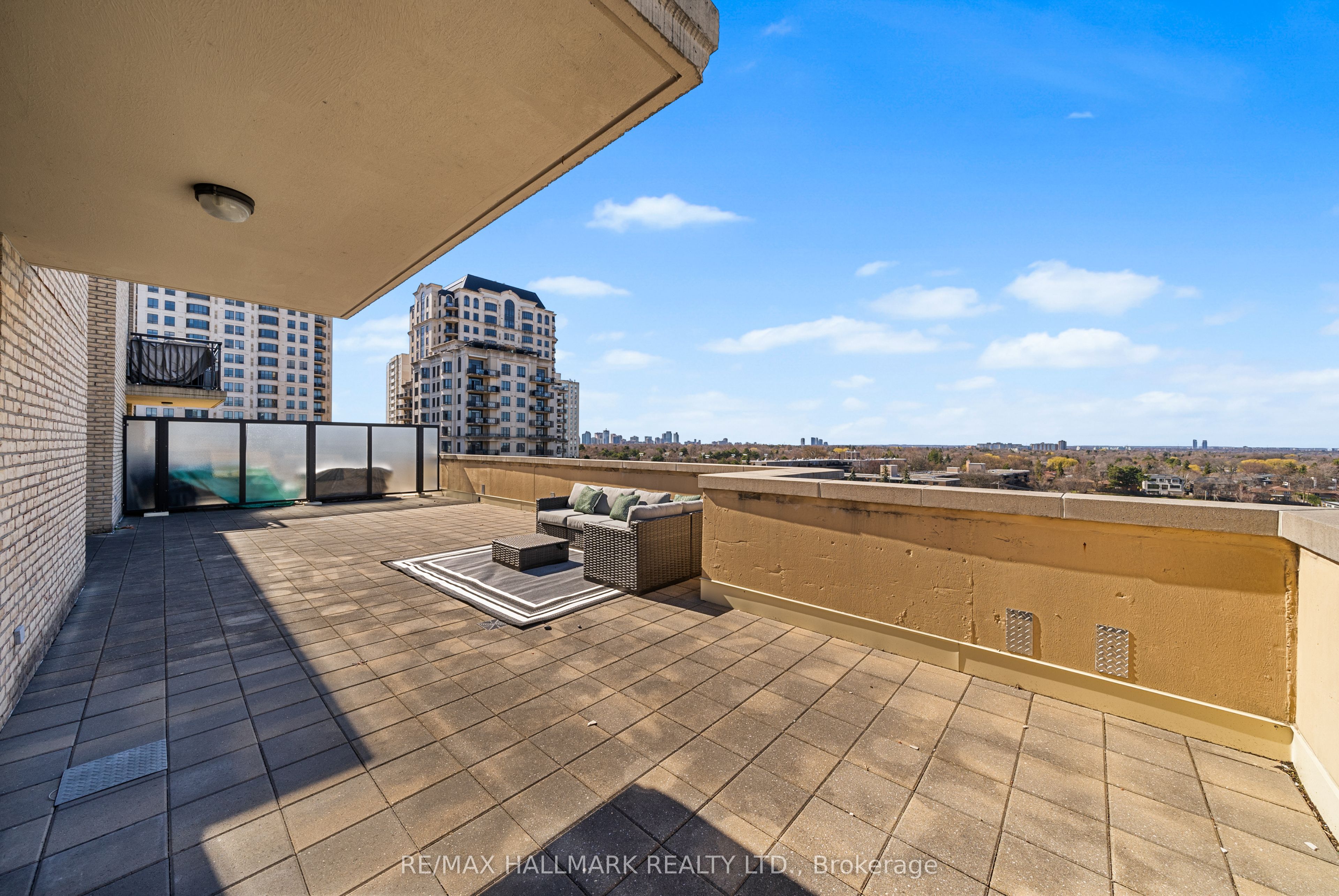 676 Sheppard Avenue E 708 Property Photo 26