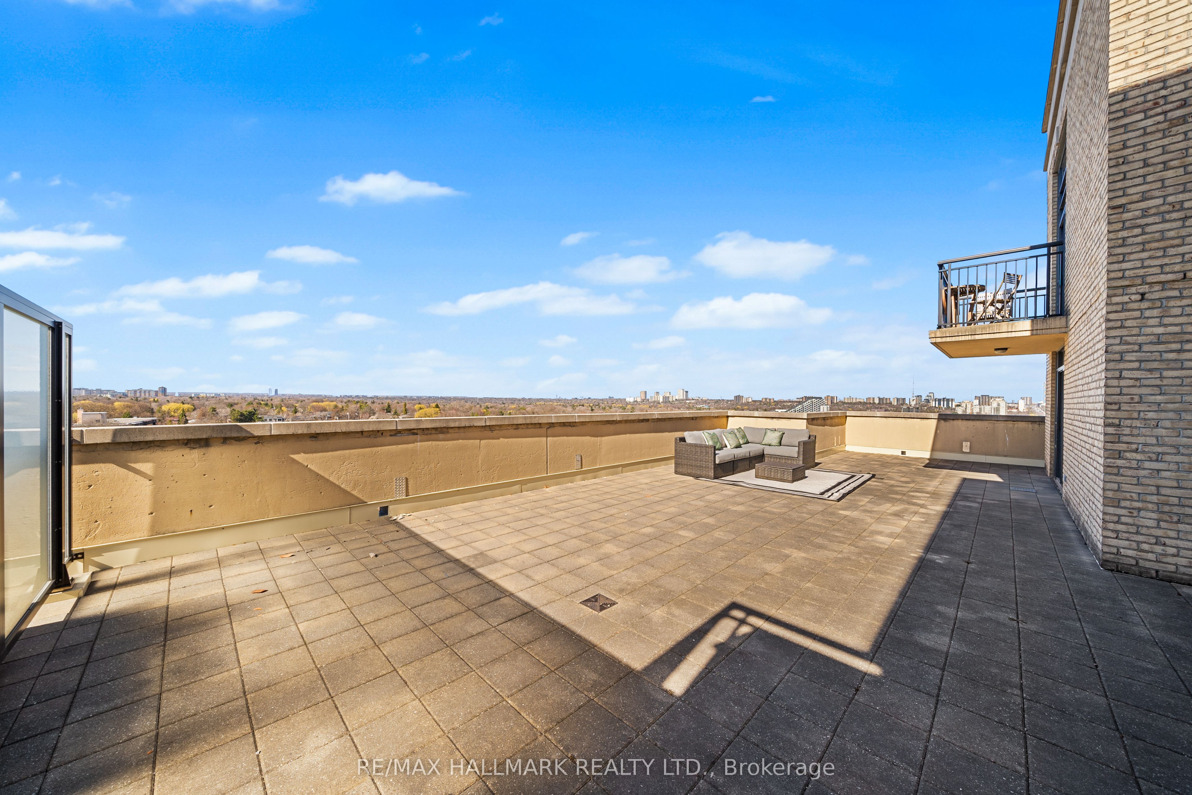 676 Sheppard Avenue E 708 Property Photo 28