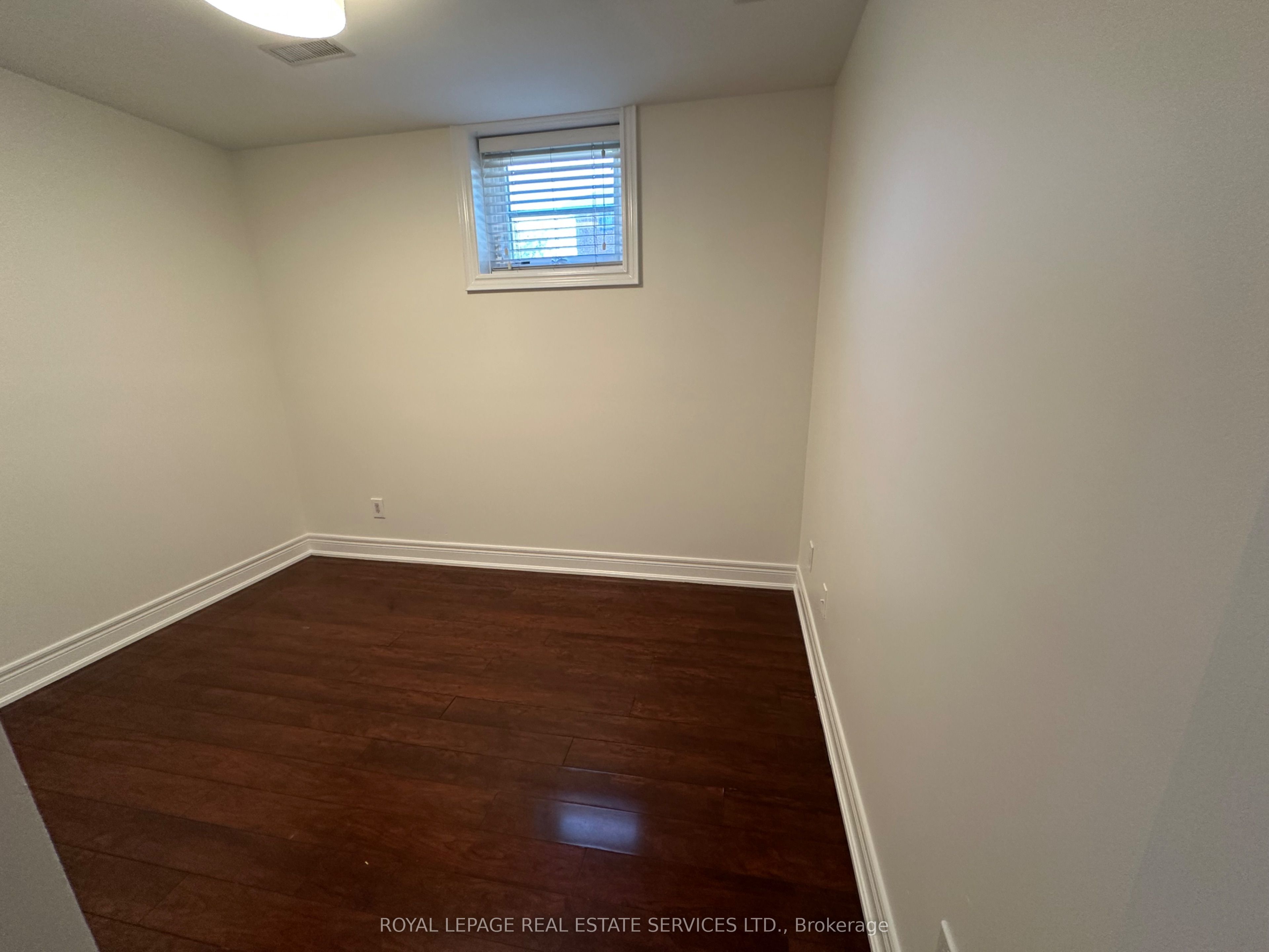 87 Lawrence Avenue W Lower Property Photo 11