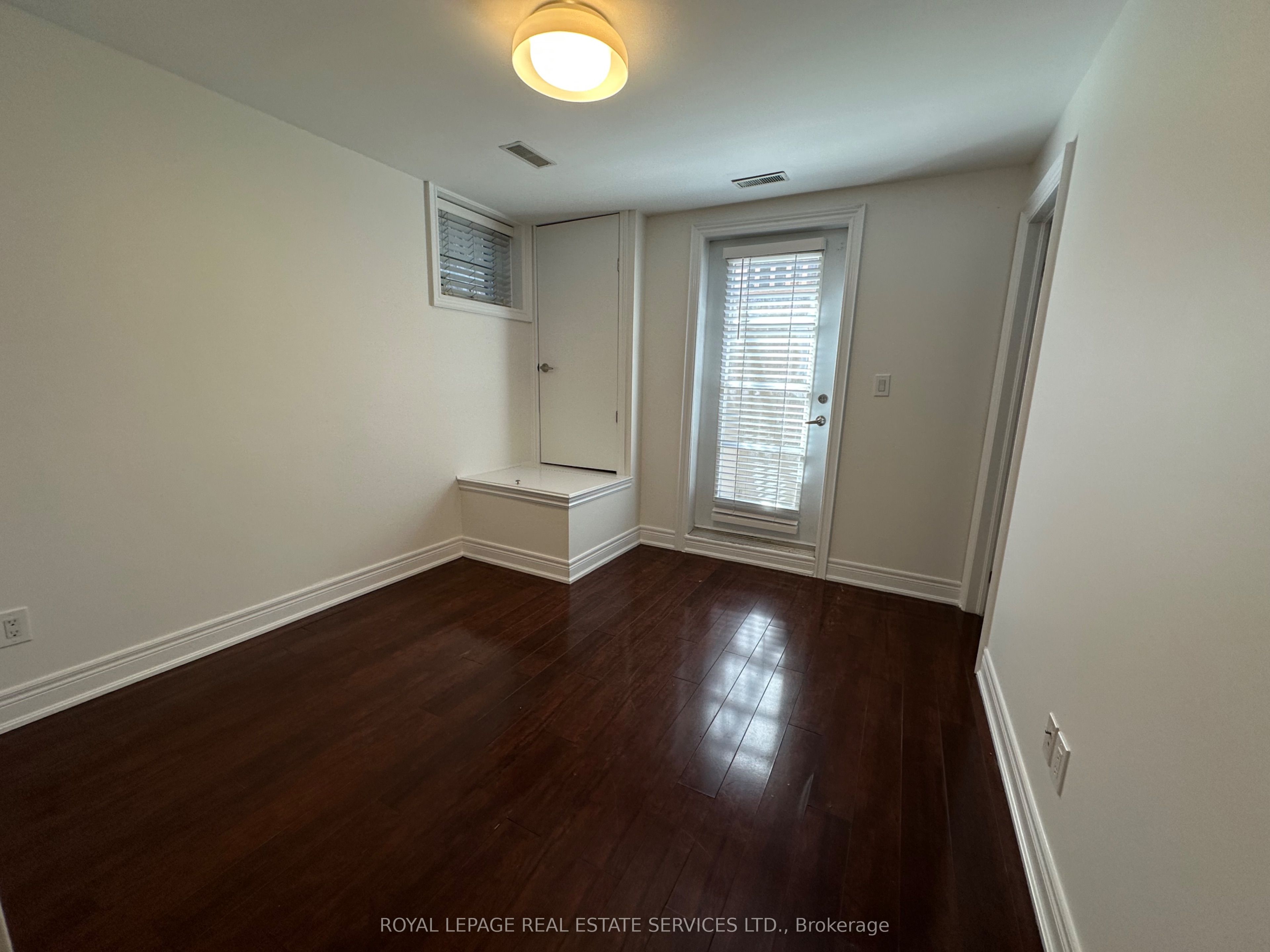 87 Lawrence Avenue W Lower Property Photo 15